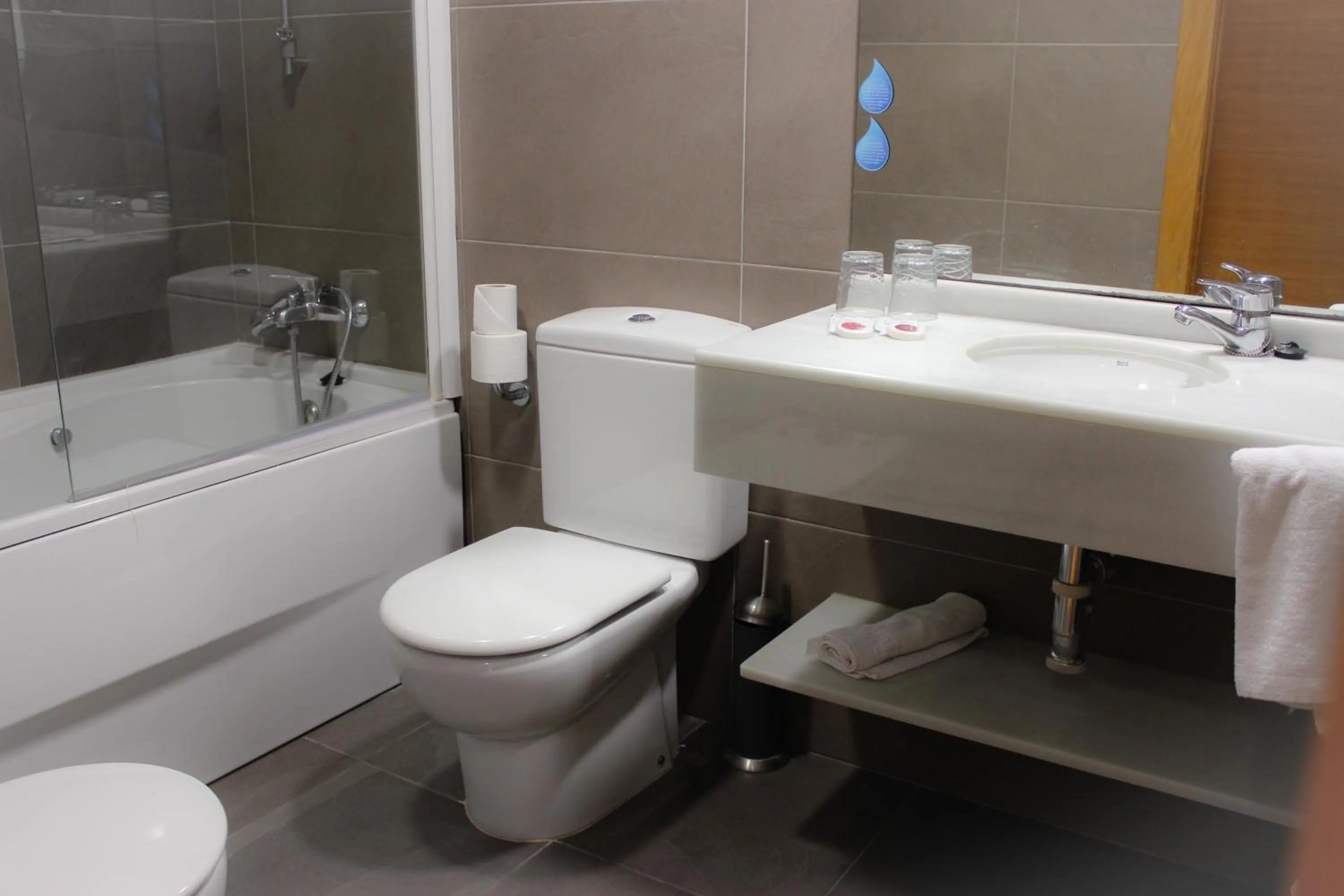 Bathroom in Hotel Las Olas