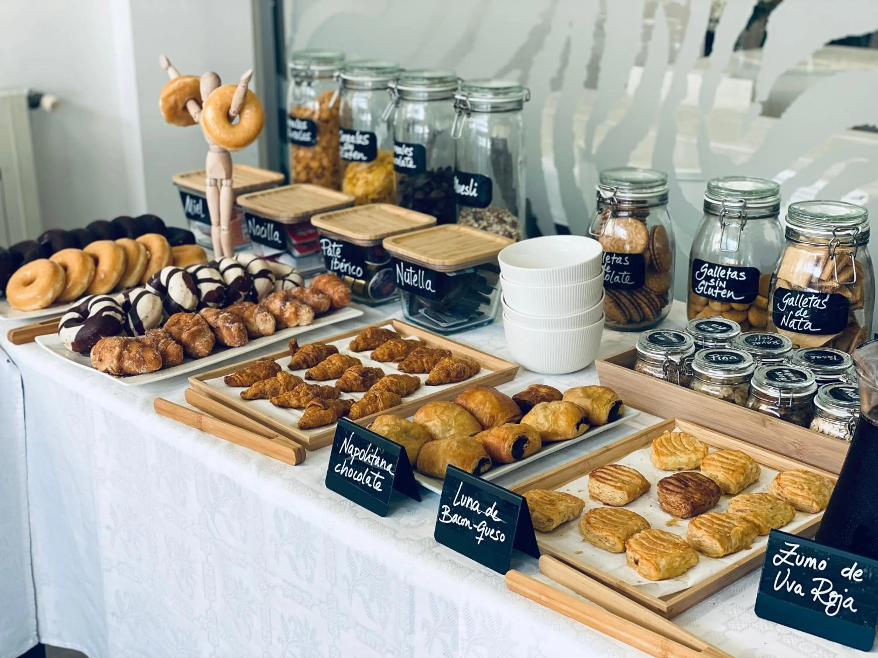 Food and drinks in Hotel Las Olas