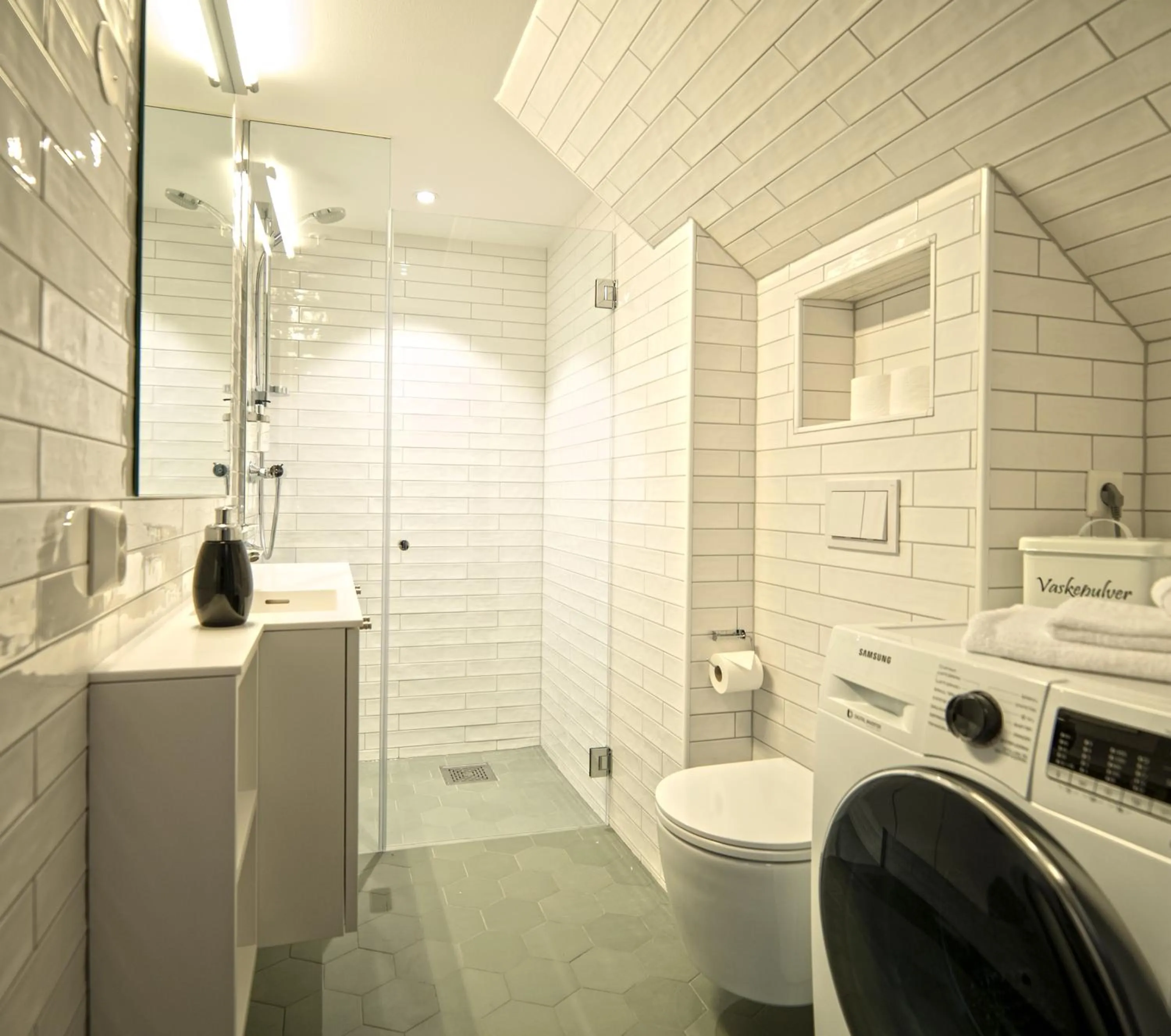 Home Again Apartments Nygata 1