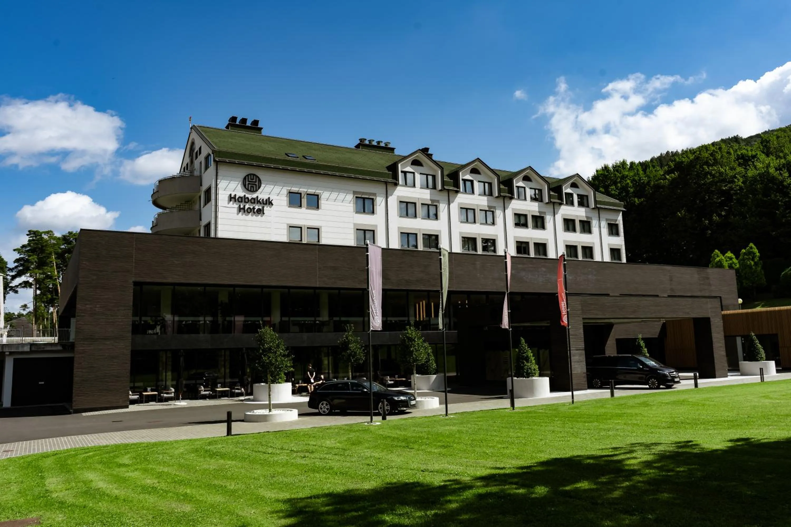 Property building in HABAKUK Wellness & Event Hotel