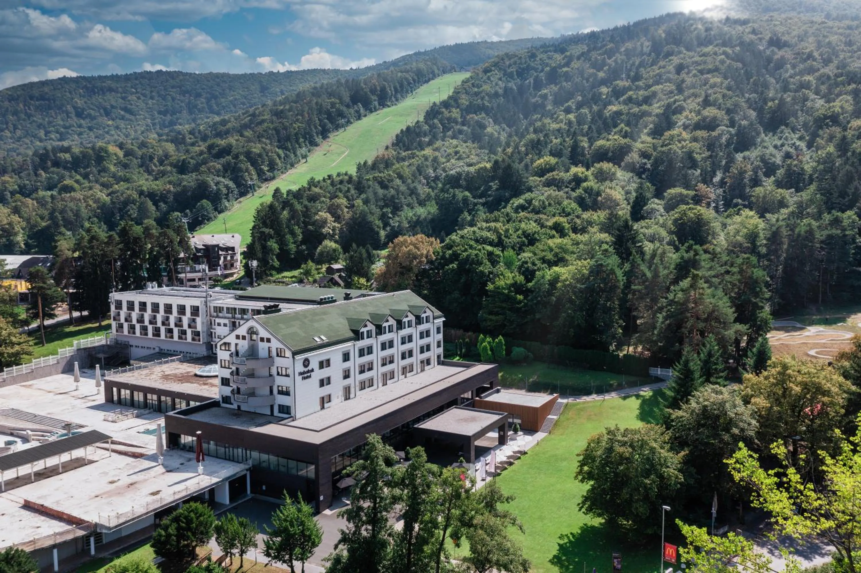 Property building in HABAKUK Wellness & Event Hotel