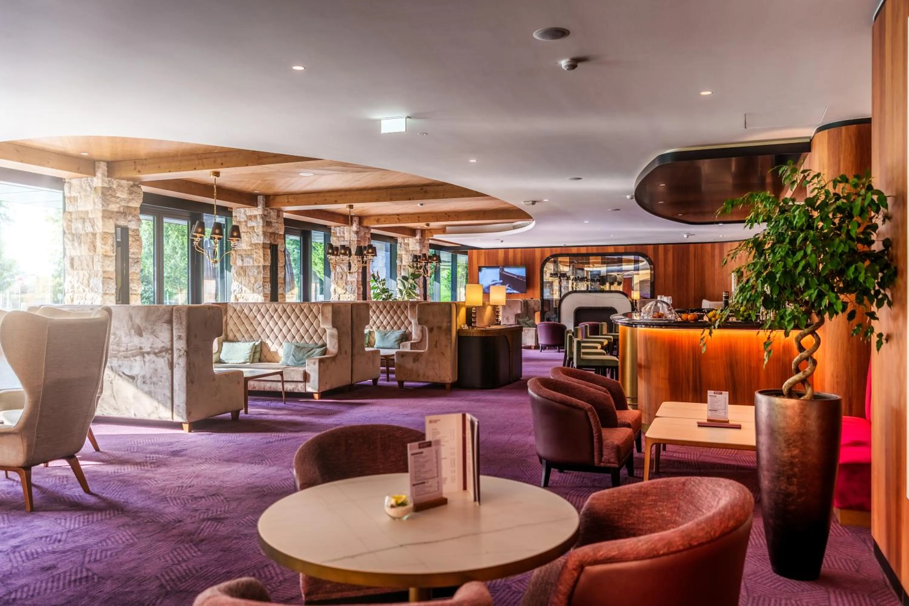 Lounge or bar in HABAKUK Wellness & Event Hotel