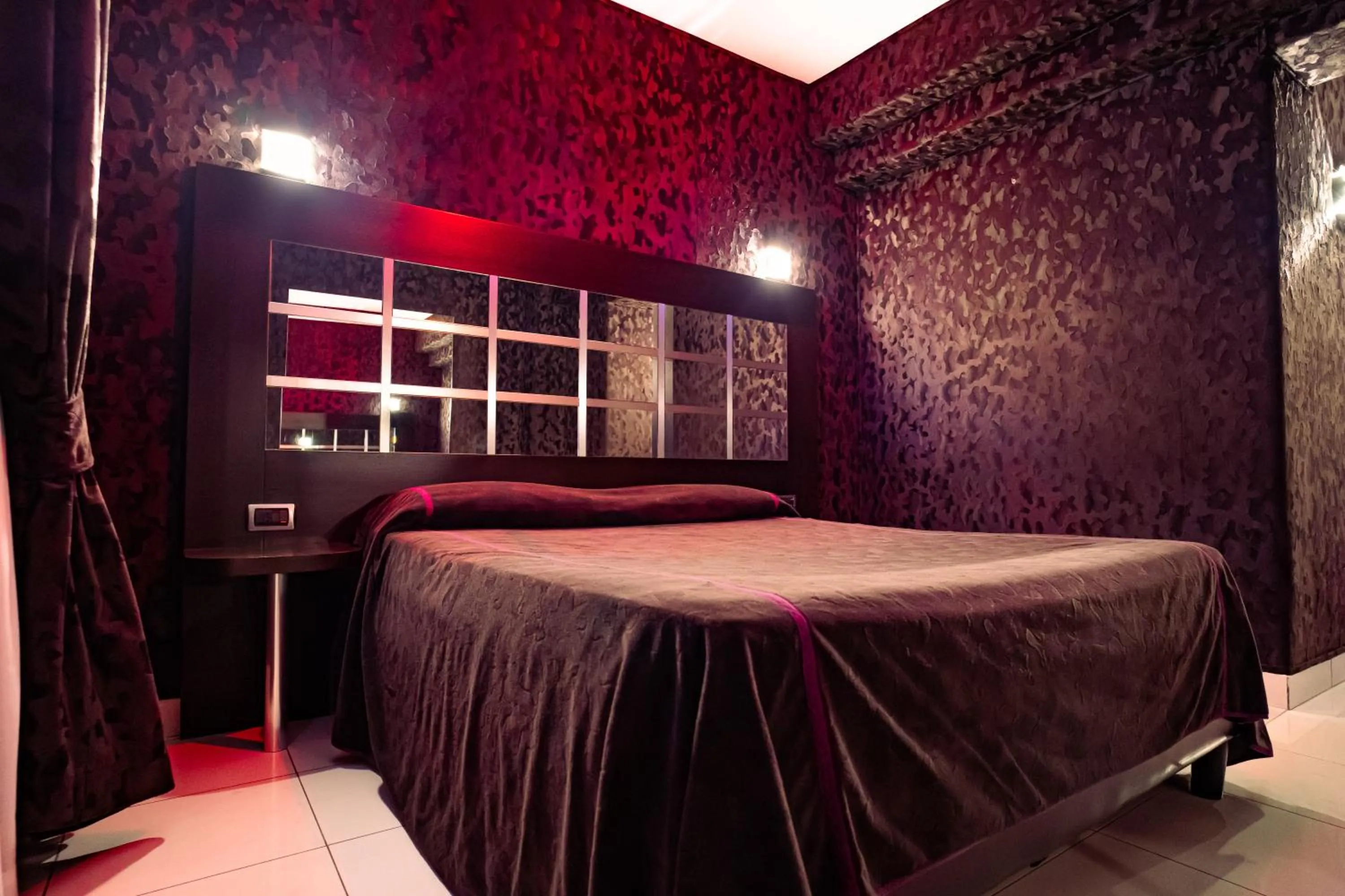 Bed in Marcantonio Hotel