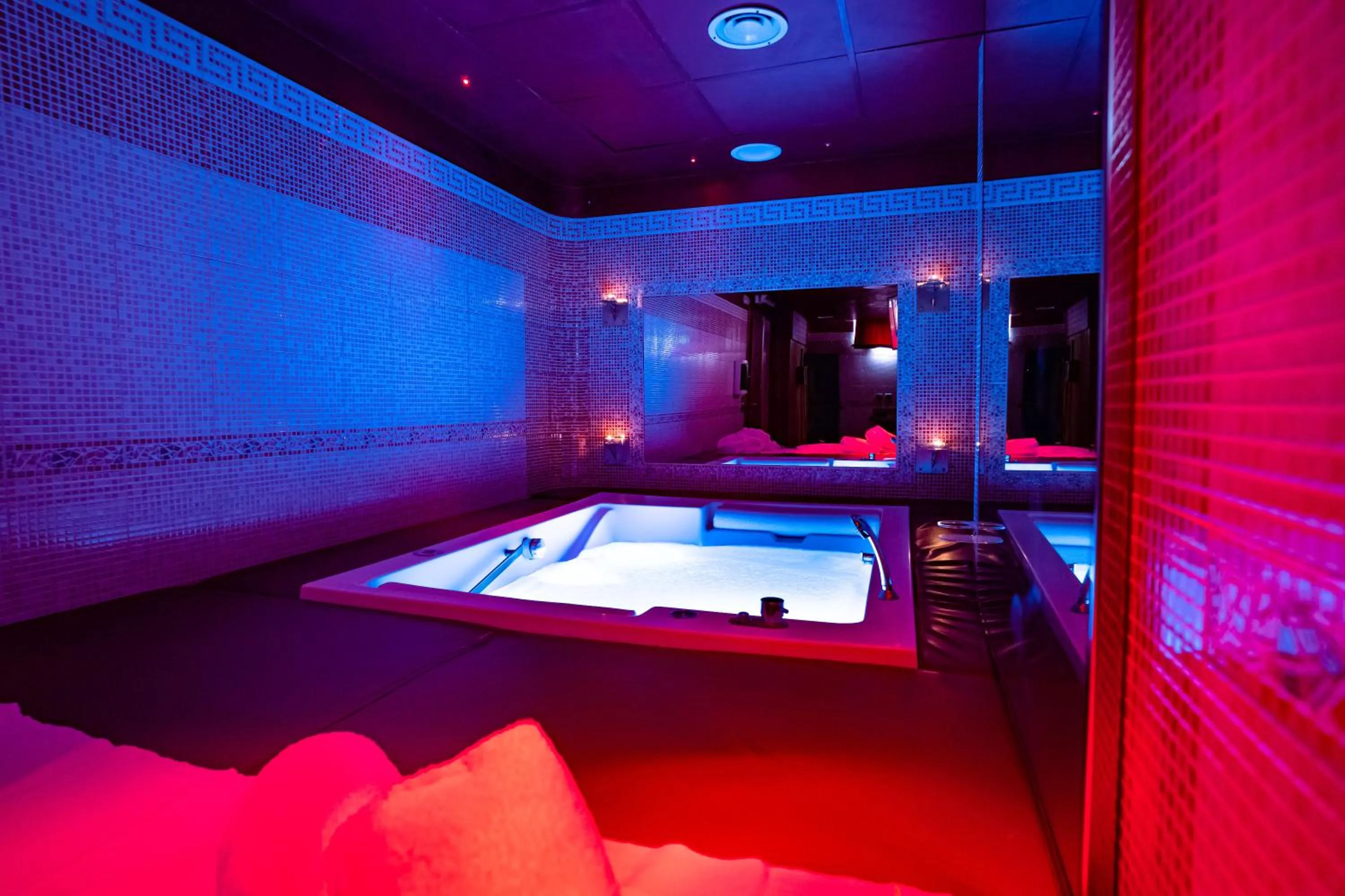 Bed in Marcantonio Hotel