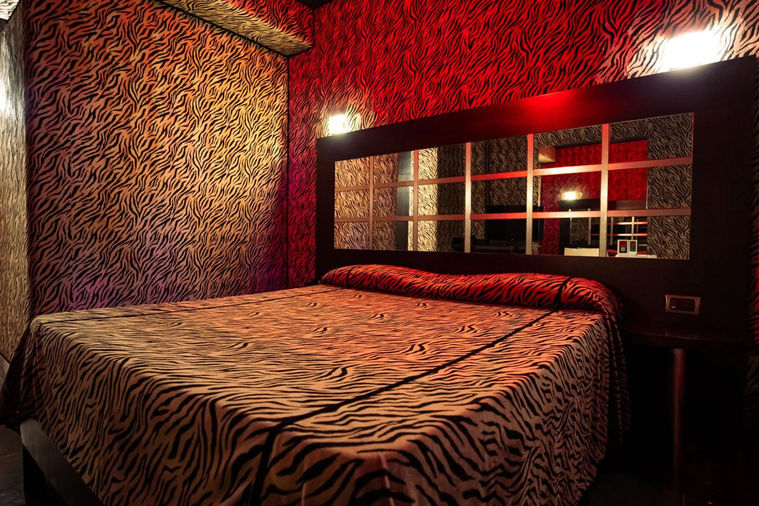 Bed in Marcantonio Hotel