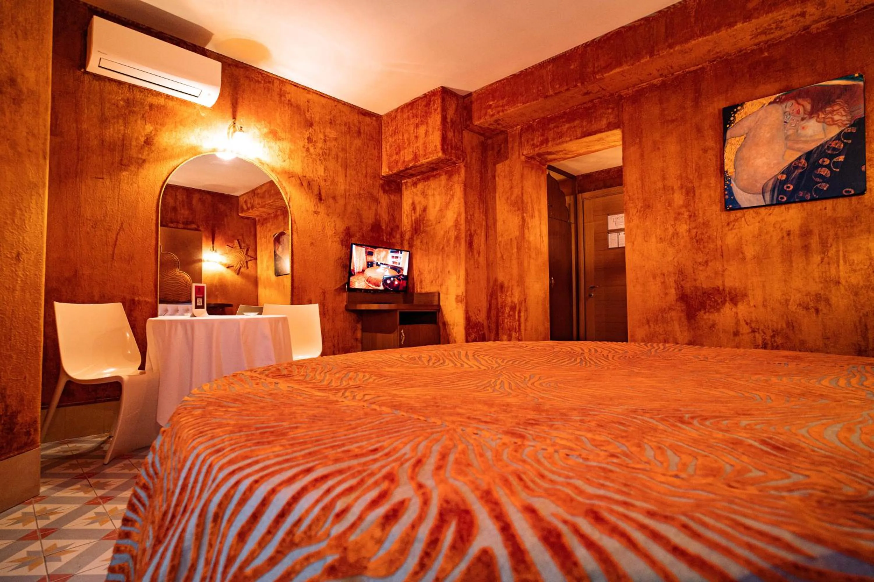 Bed in Marcantonio Hotel