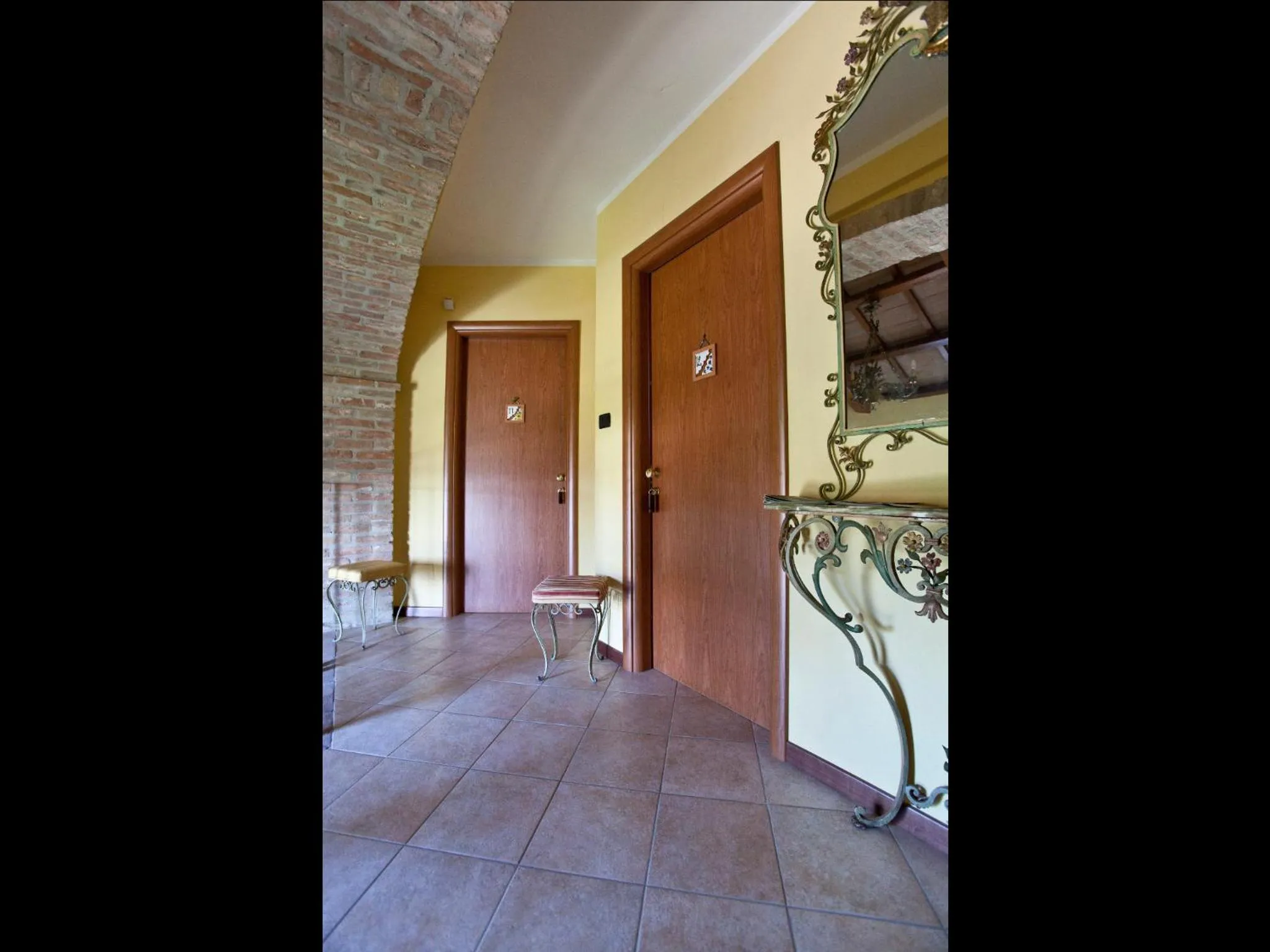 Decorative detail in I Grilli