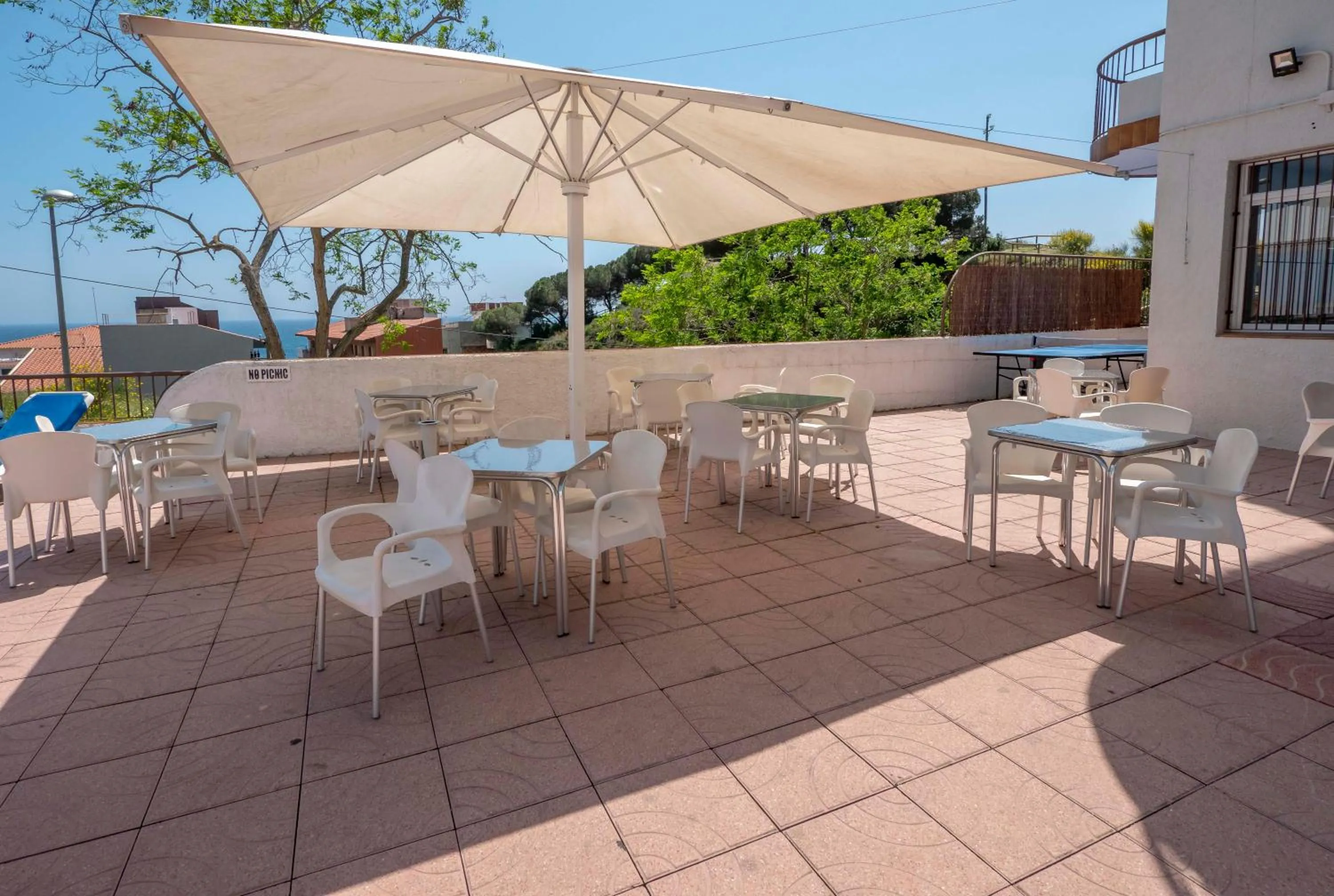 Patio in Apartamentos AR Muntanya Mar