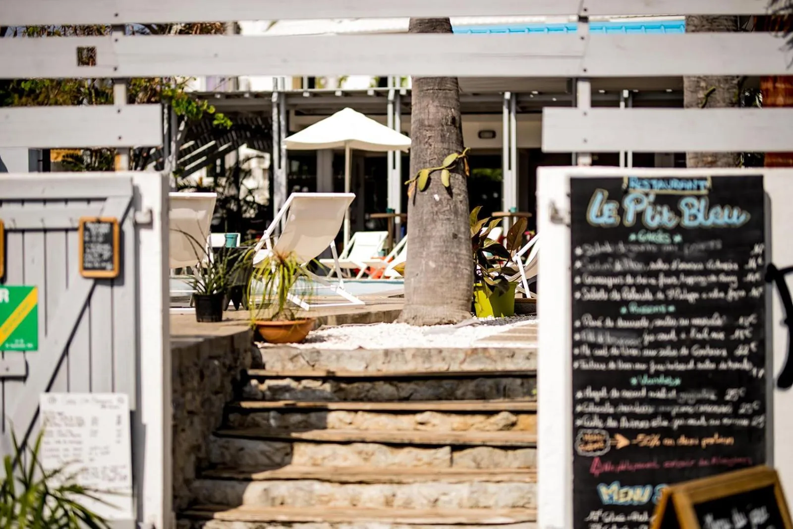 Restaurant/places to eat in Hôtel Le Grand Bleu