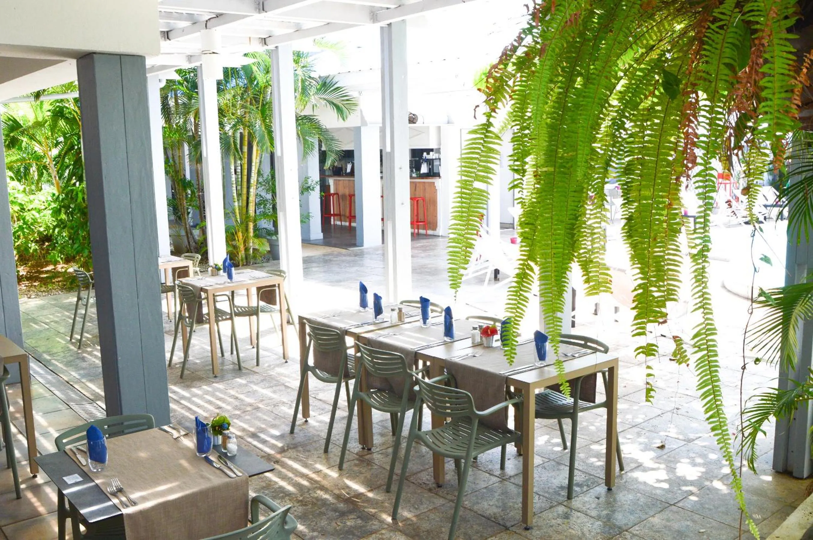 Restaurant/places to eat in Hôtel Le Grand Bleu