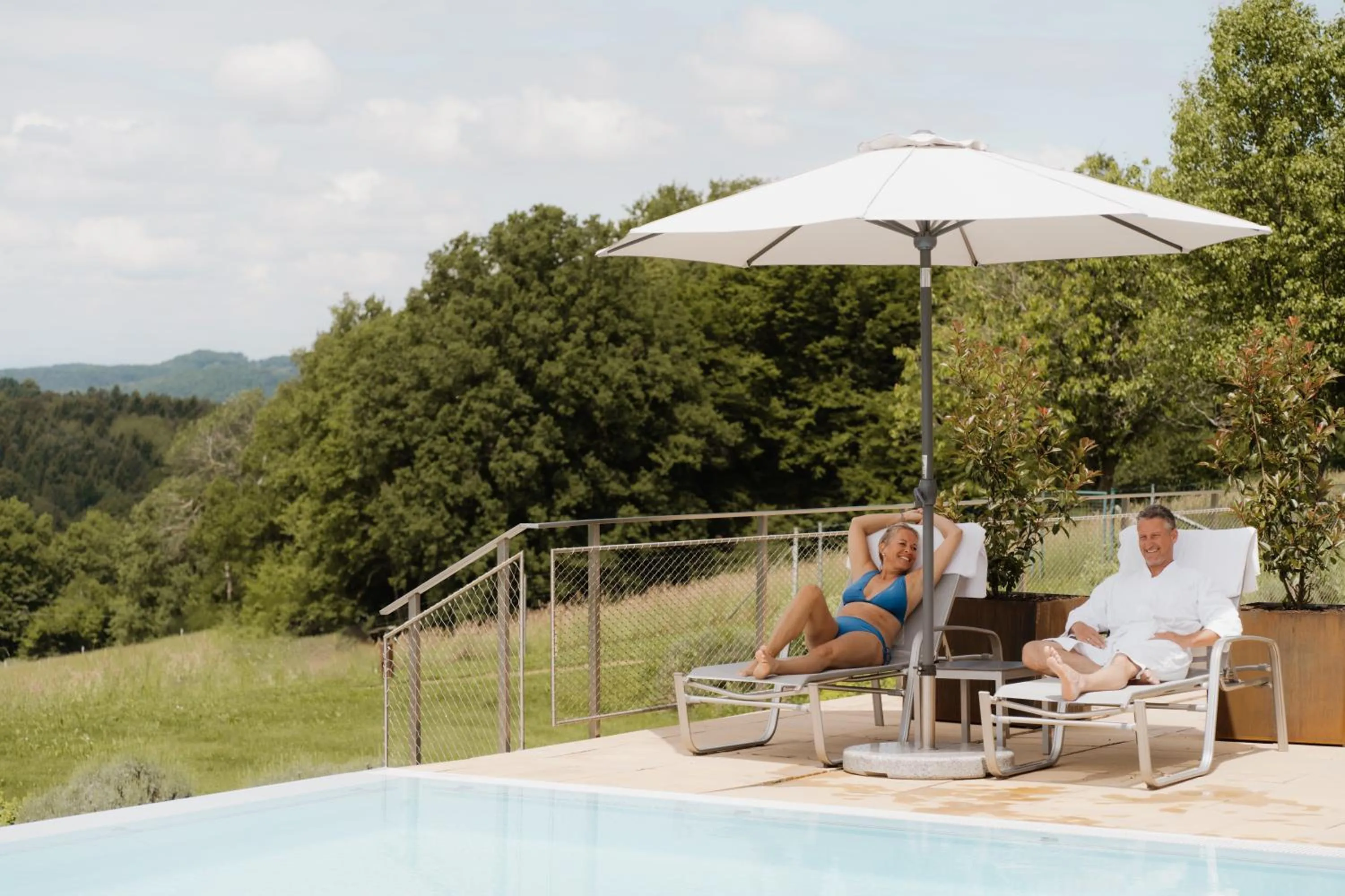 Pool view in Das Eisenberg