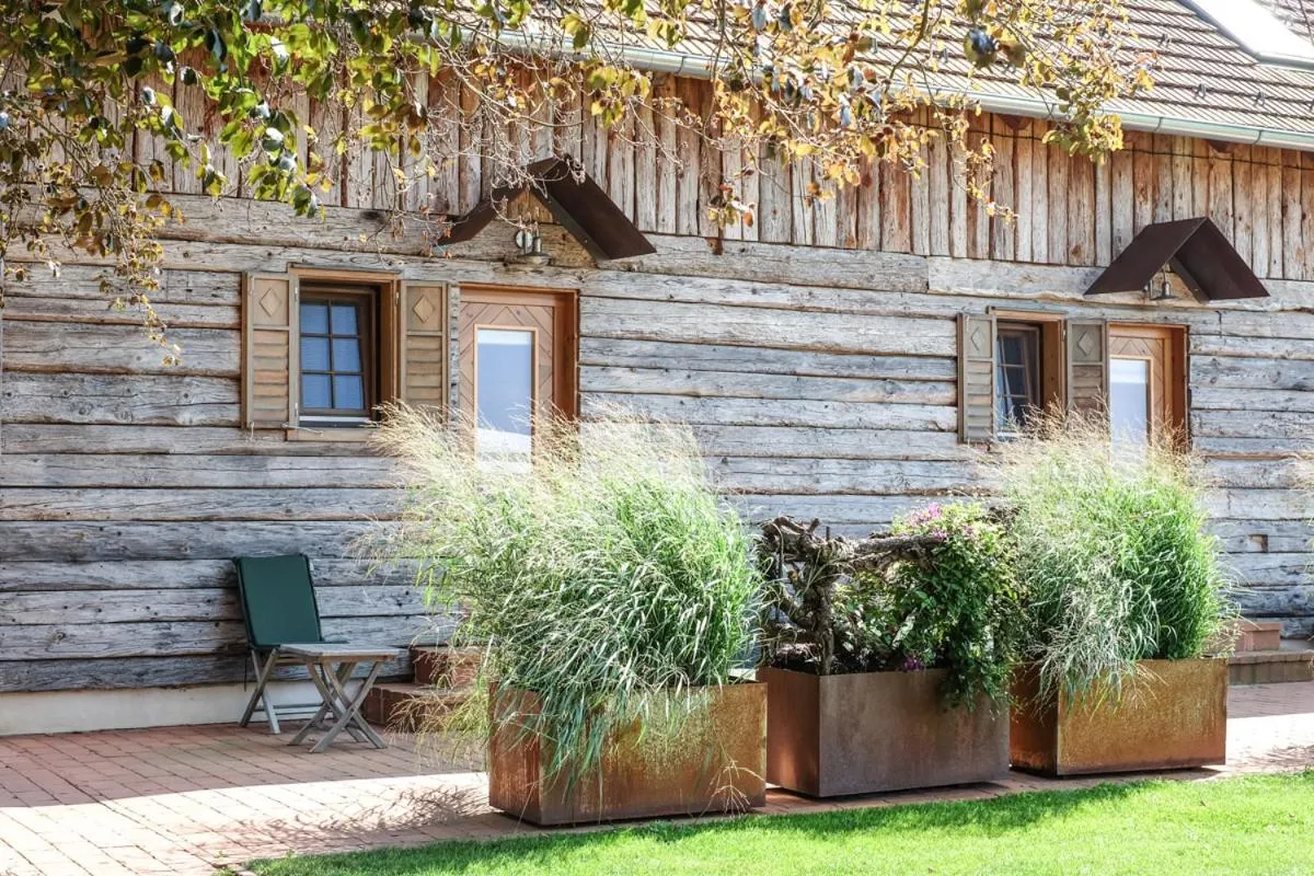 Property building in Das Eisenberg