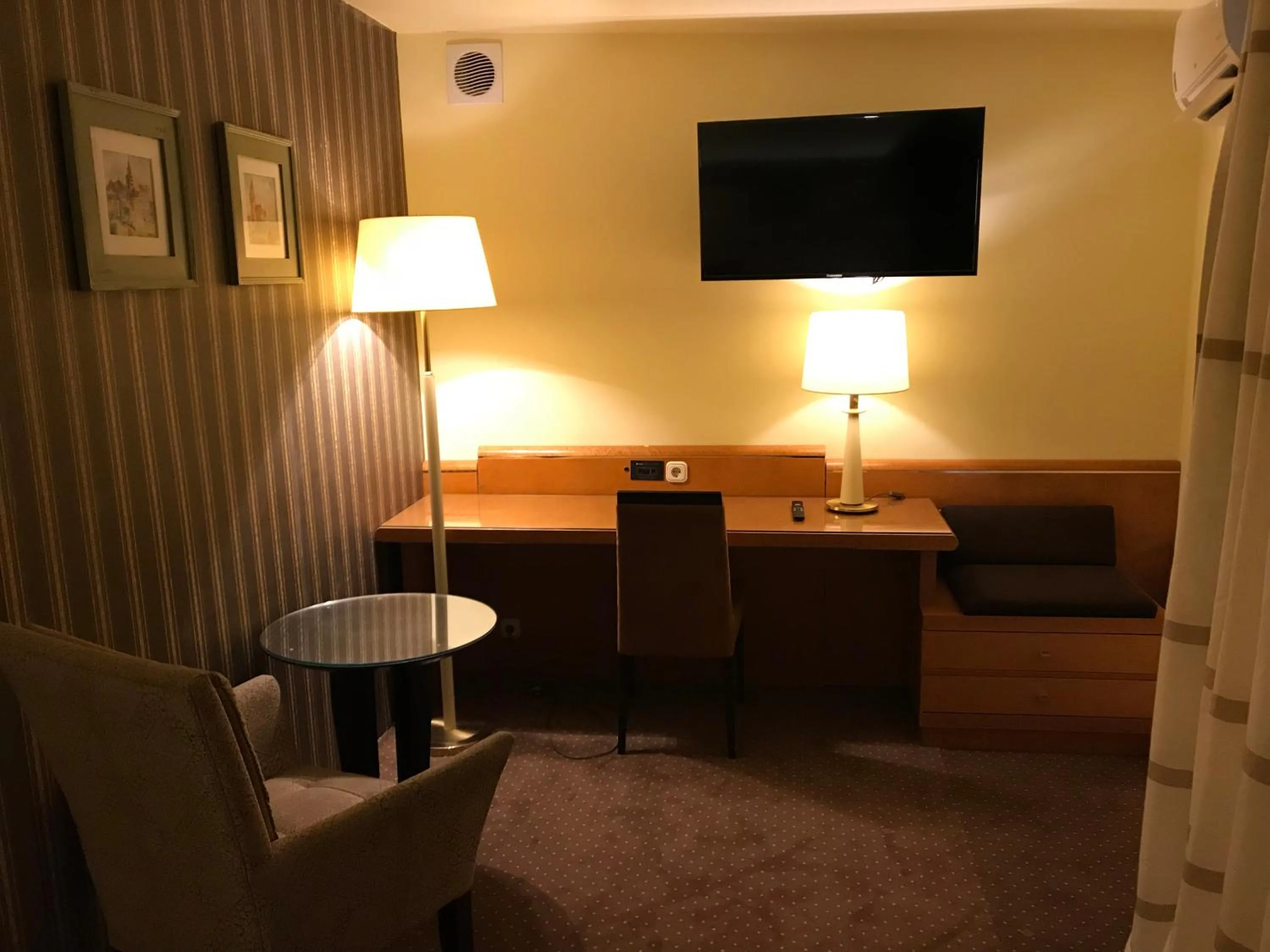 TV and multimedia in Hotel Podzamcze