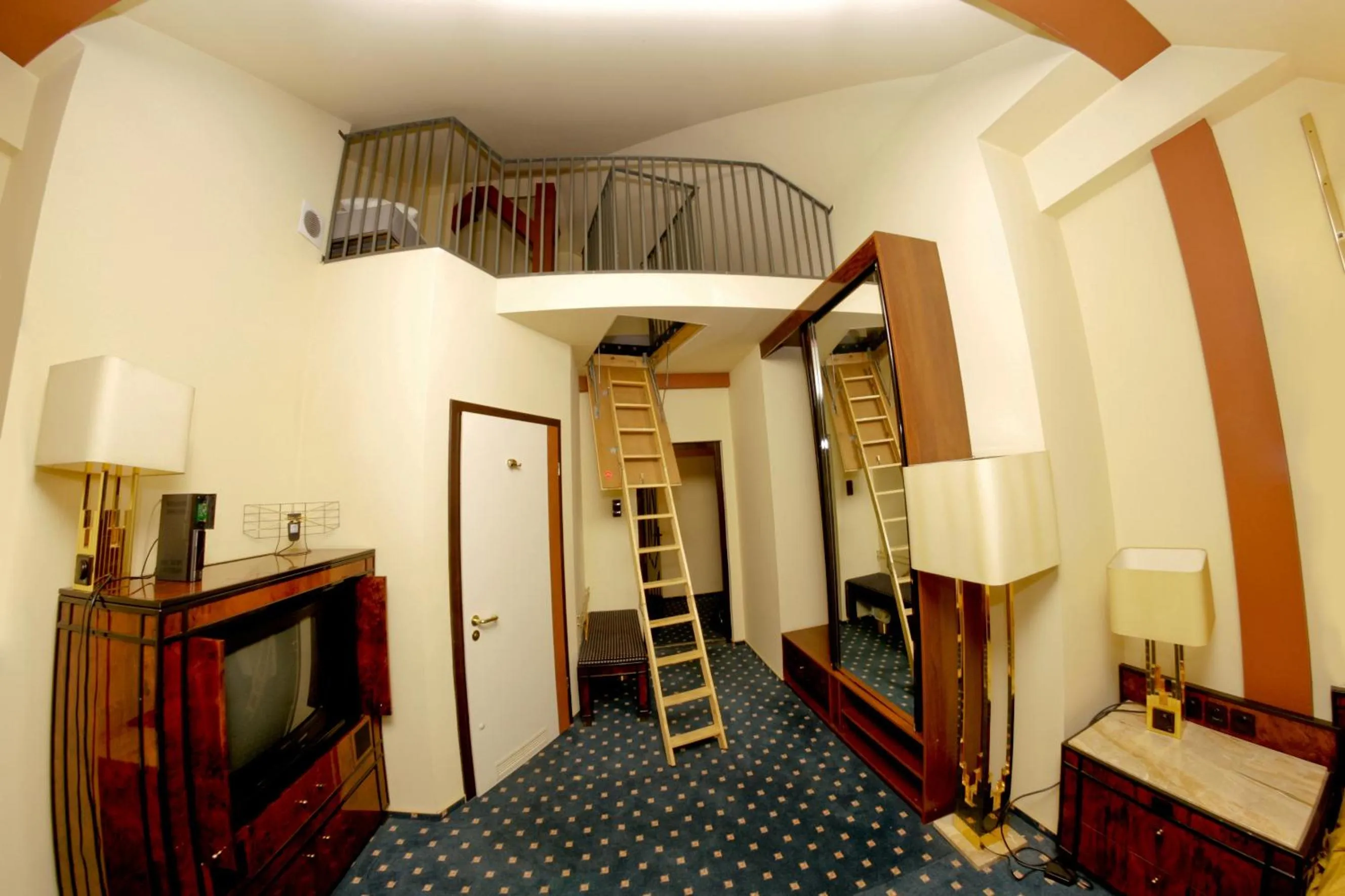 Living room, Bed in Hotel Podzamcze