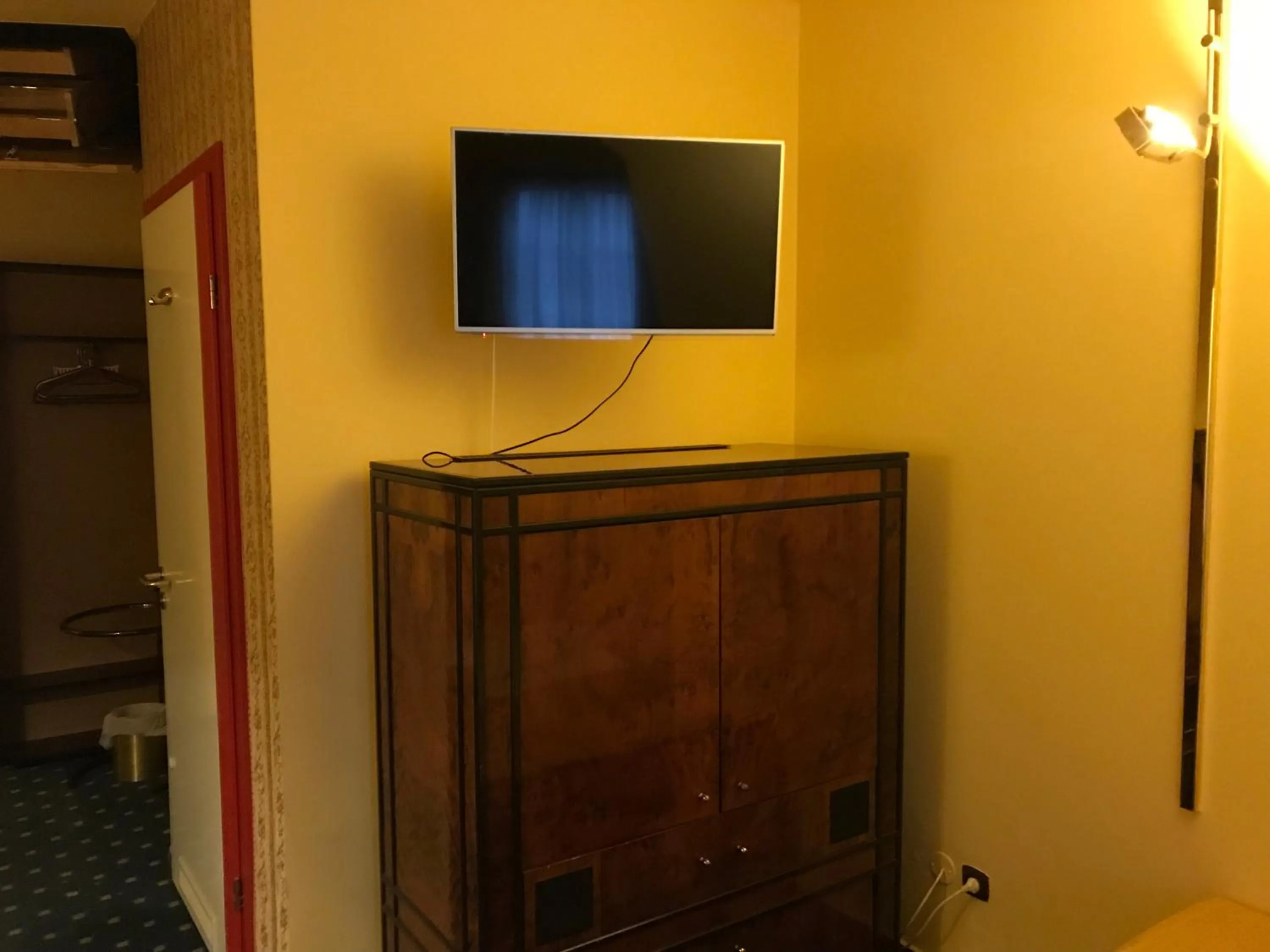 TV and multimedia in Hotel Podzamcze