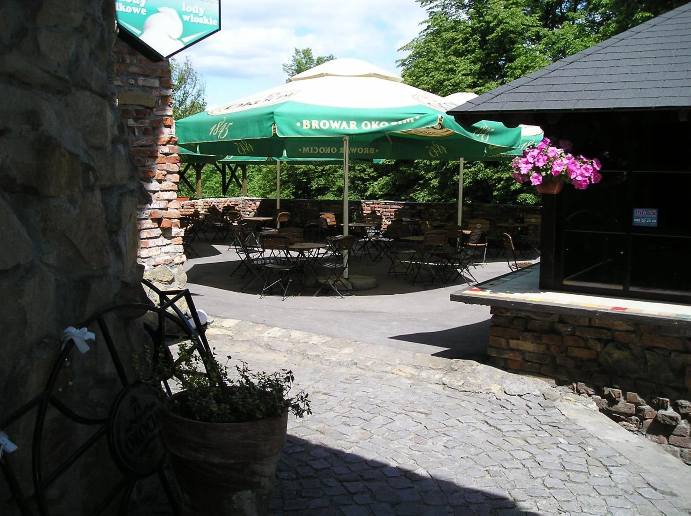 Restaurant/places to eat in Hotel Podzamcze