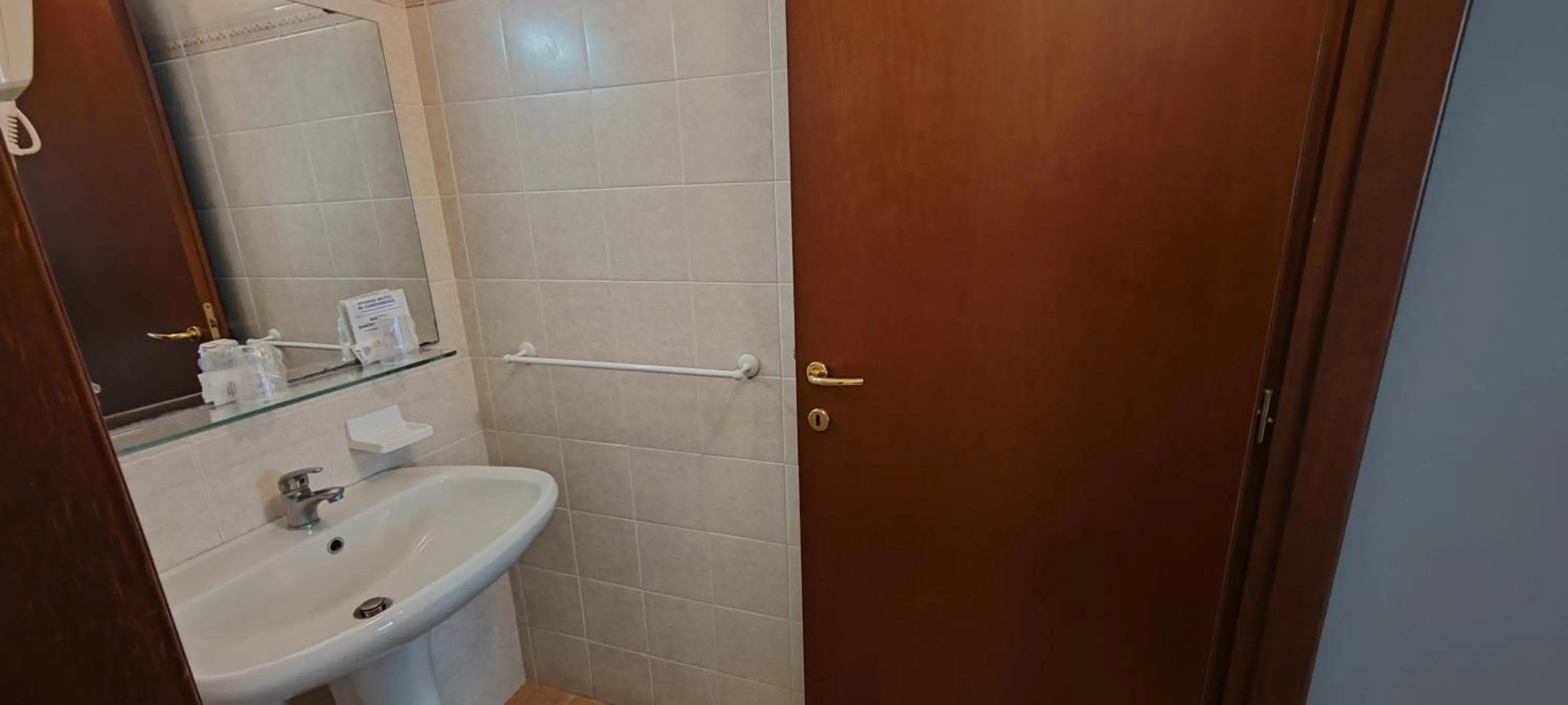 Bathroom in Hotel Nuovo Rondò