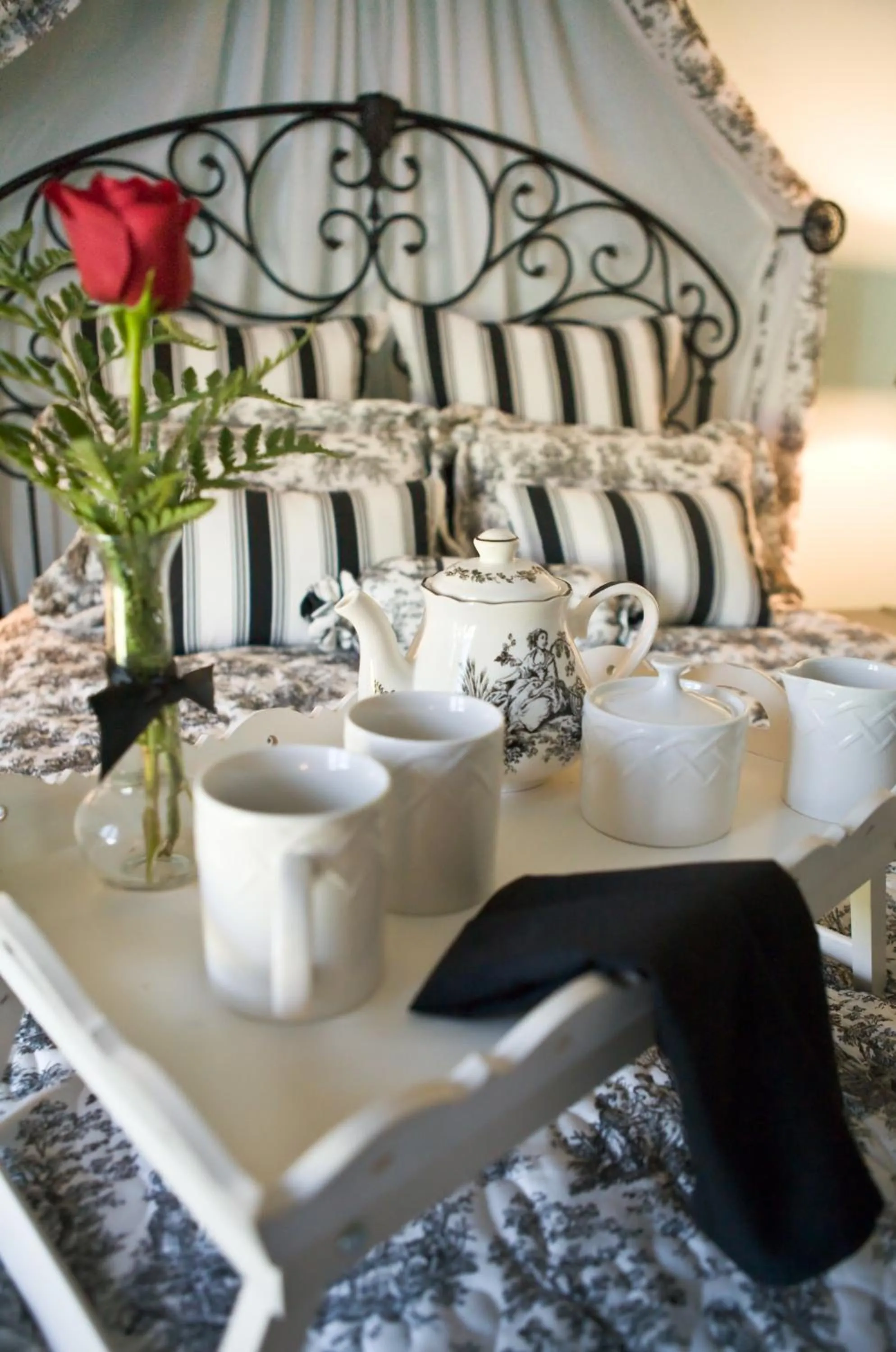 Bed in Pillow and Paddock B&B