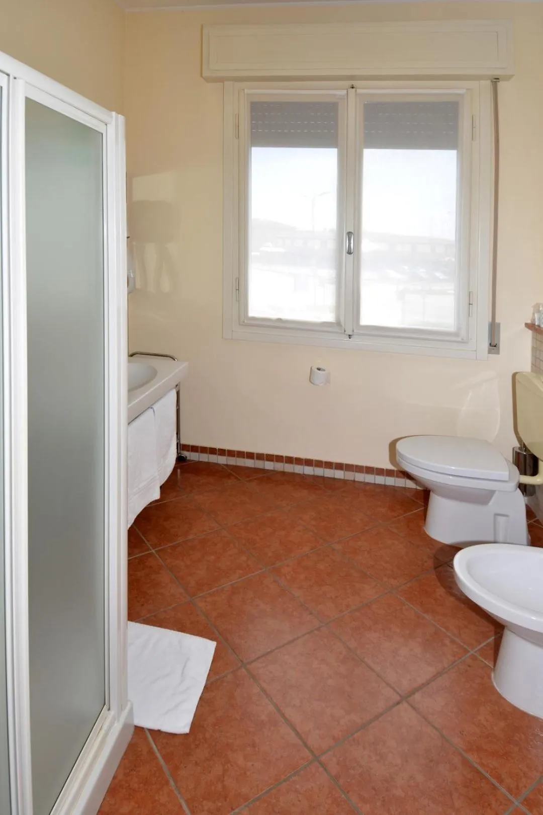 Bathroom in Hotel Eolo