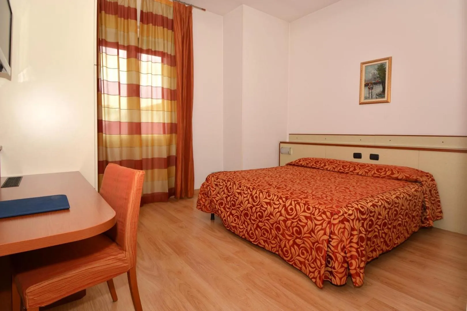 Photo of the whole room, Bed in Hotel Eolo