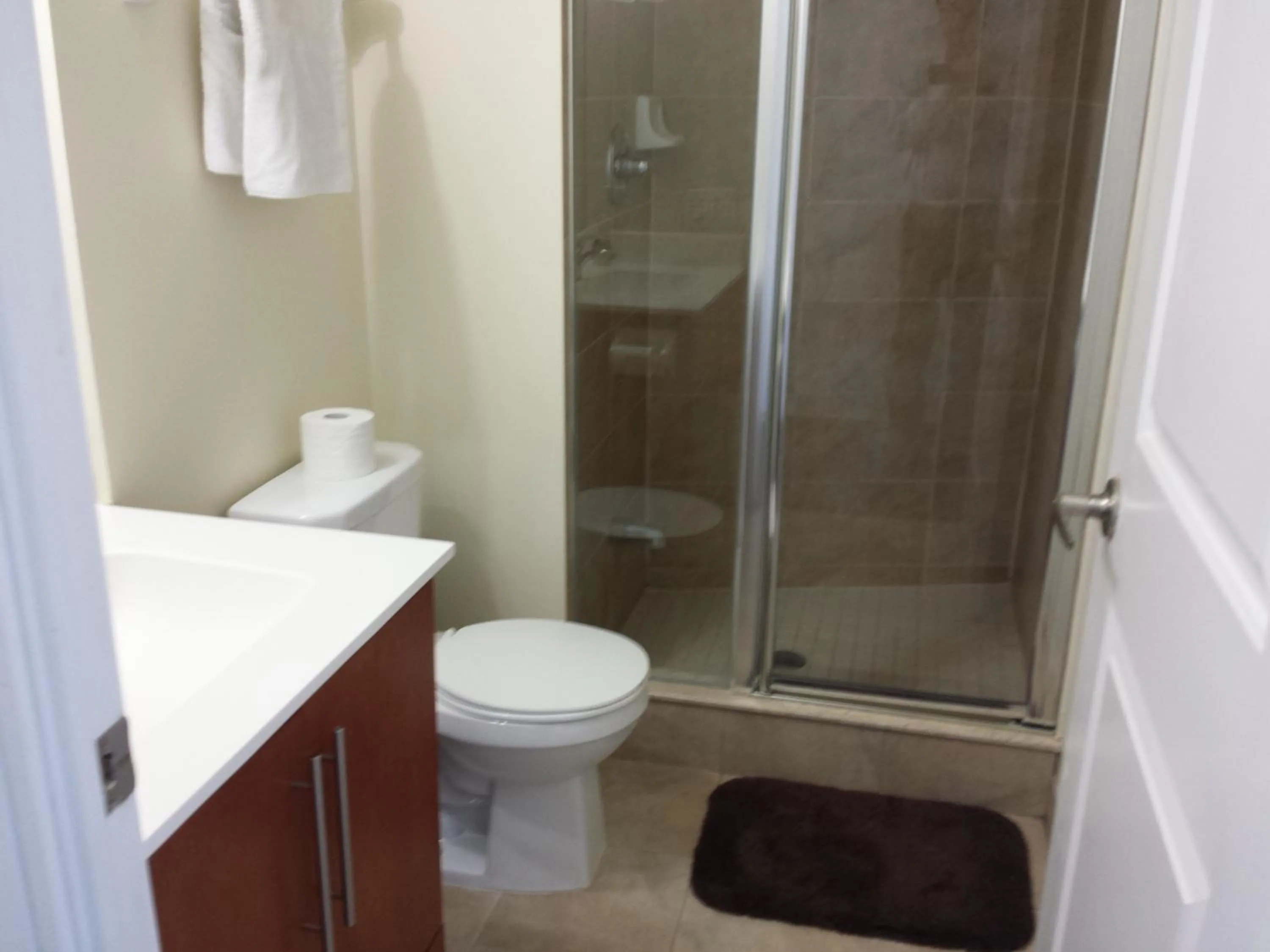 2 BEDROOM 2 Bathroom Best Value Prime Location in Missisauga