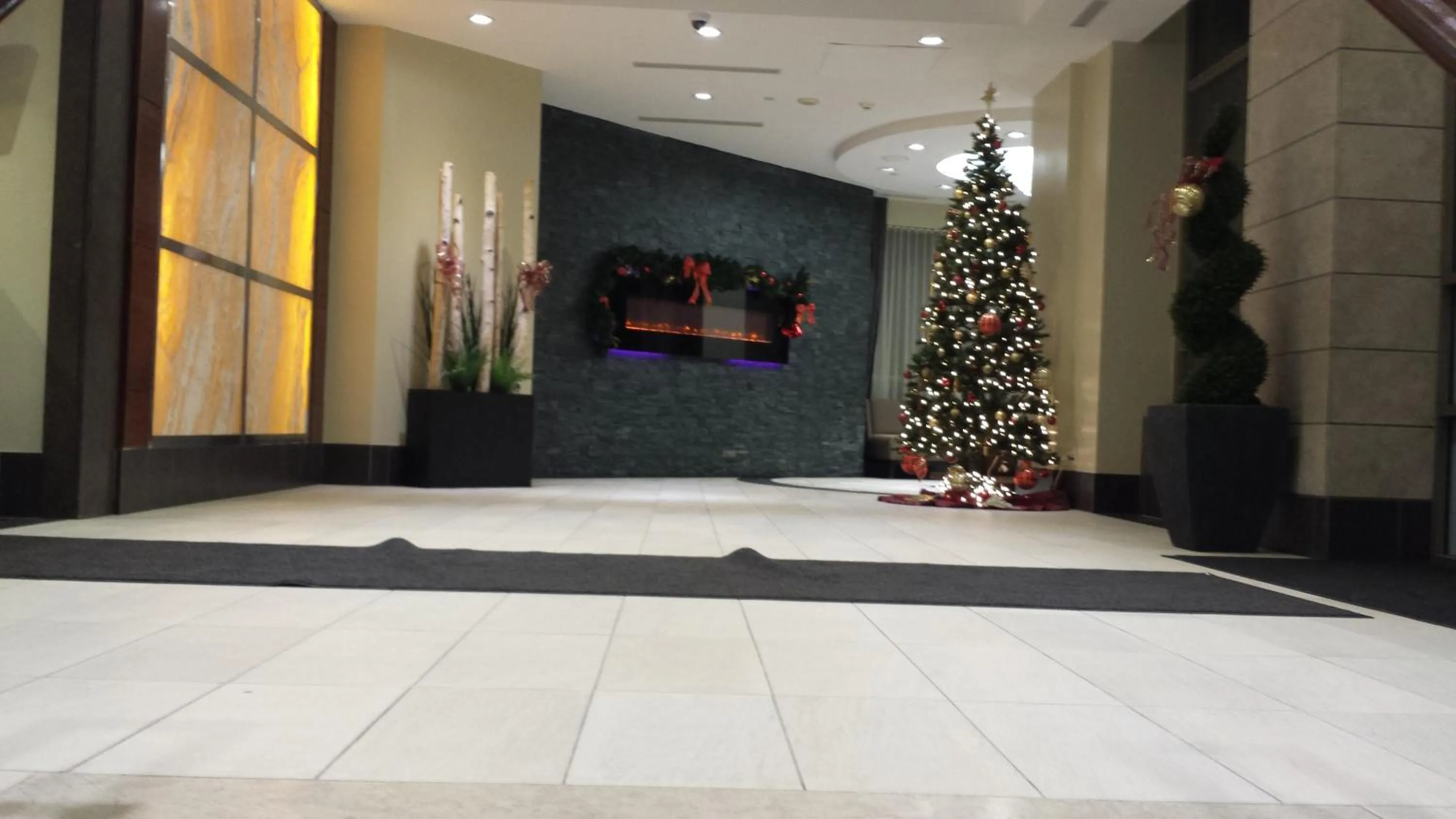 2 BEDROOM 2 Bathroom Best Value Prime Location in Missisauga