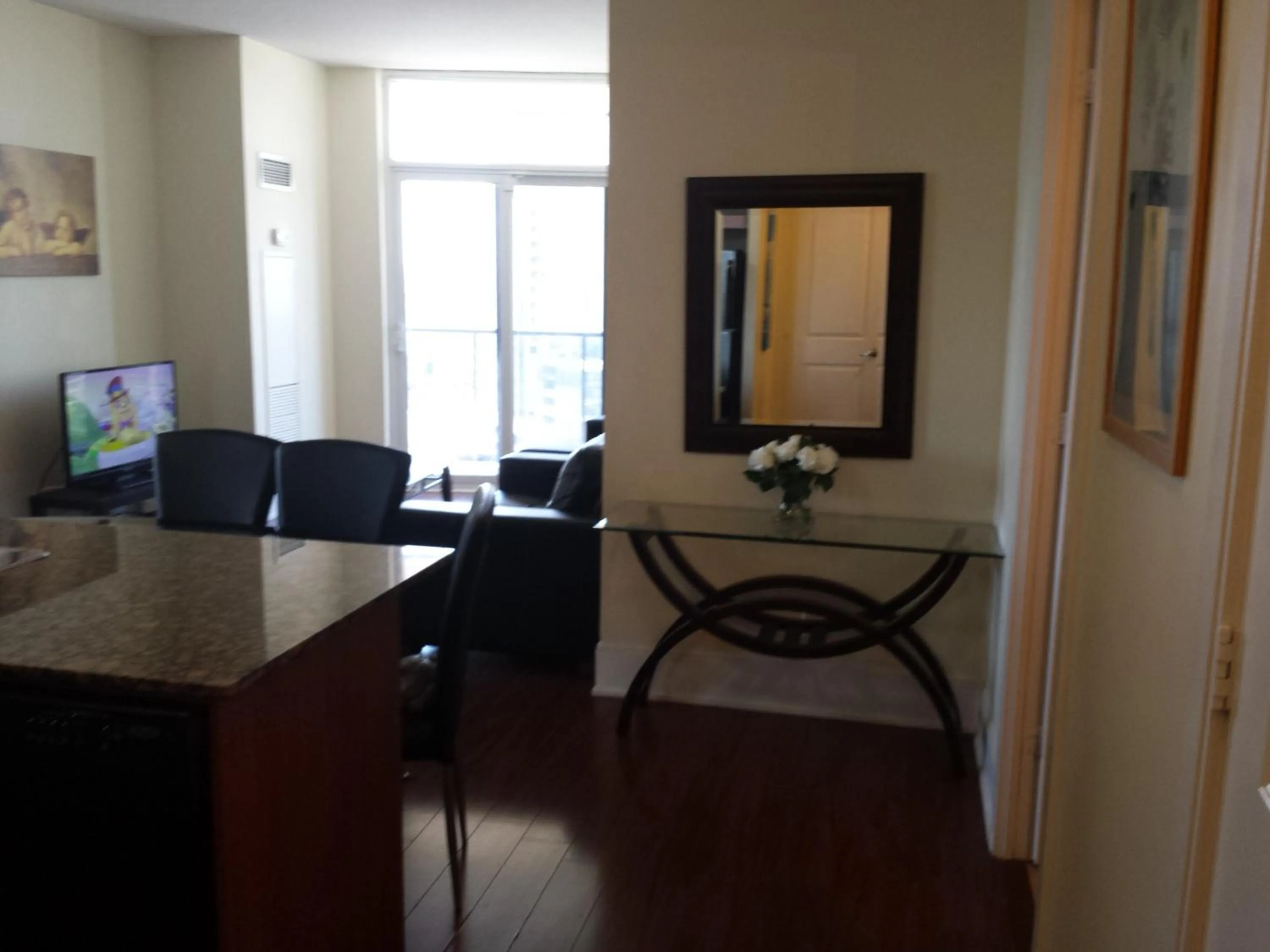 2 BEDROOM 2 Bathroom Best Value Prime Location in Missisauga