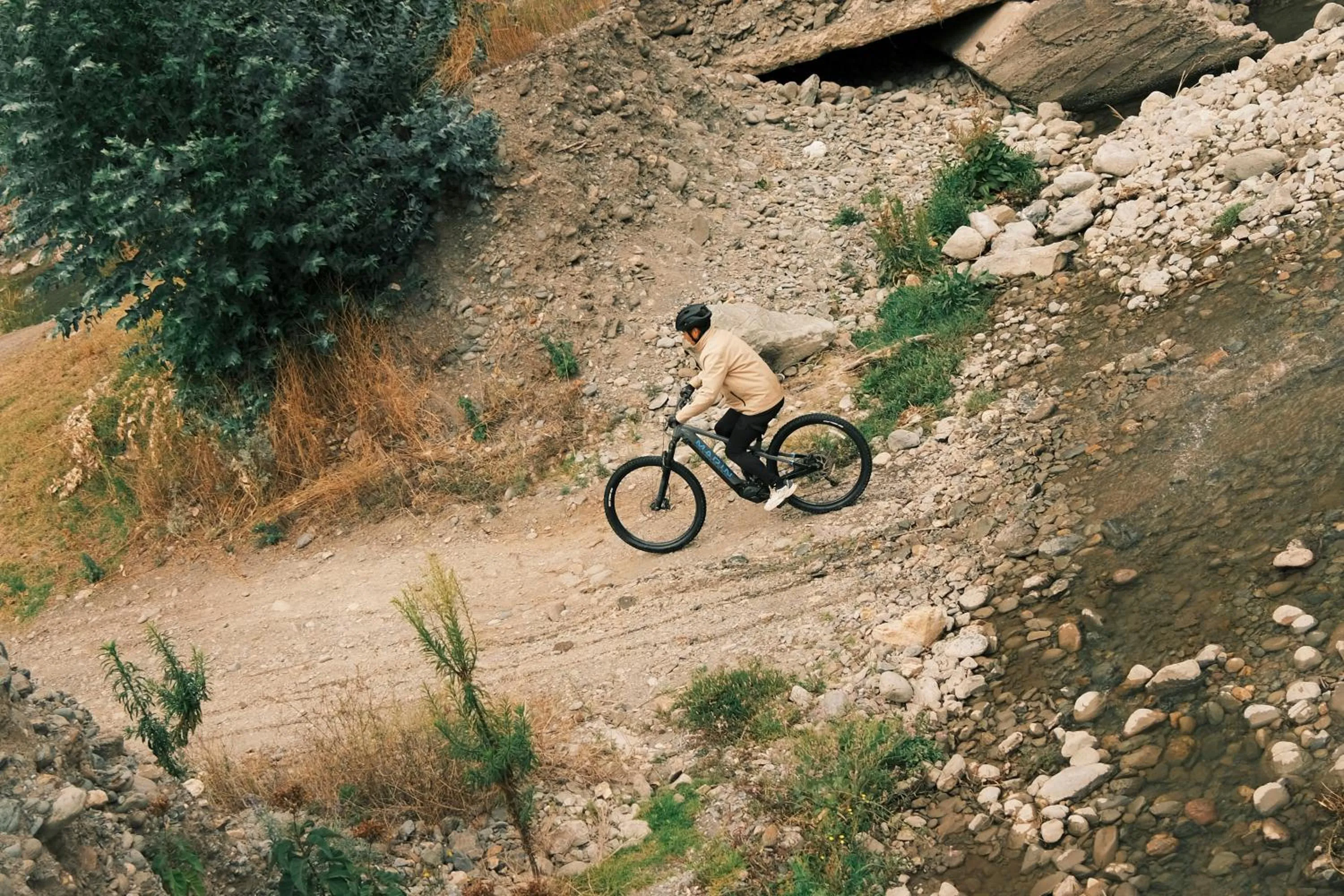 Cycling in Rio Sagrado, A Belmond Hotel, Sacred Valley