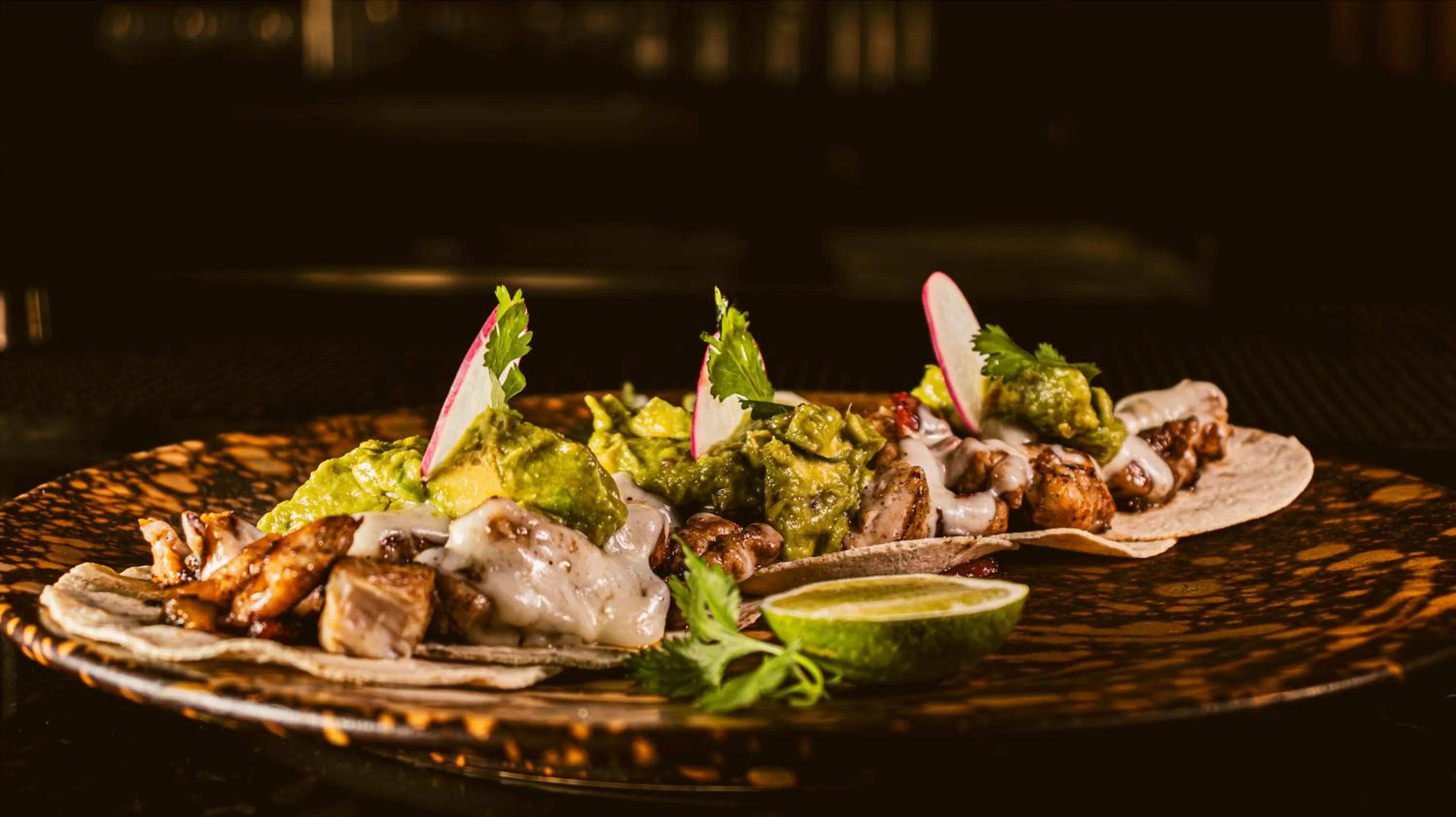 Restaurant/places to eat in IT Boutique Hotel & Restaurant