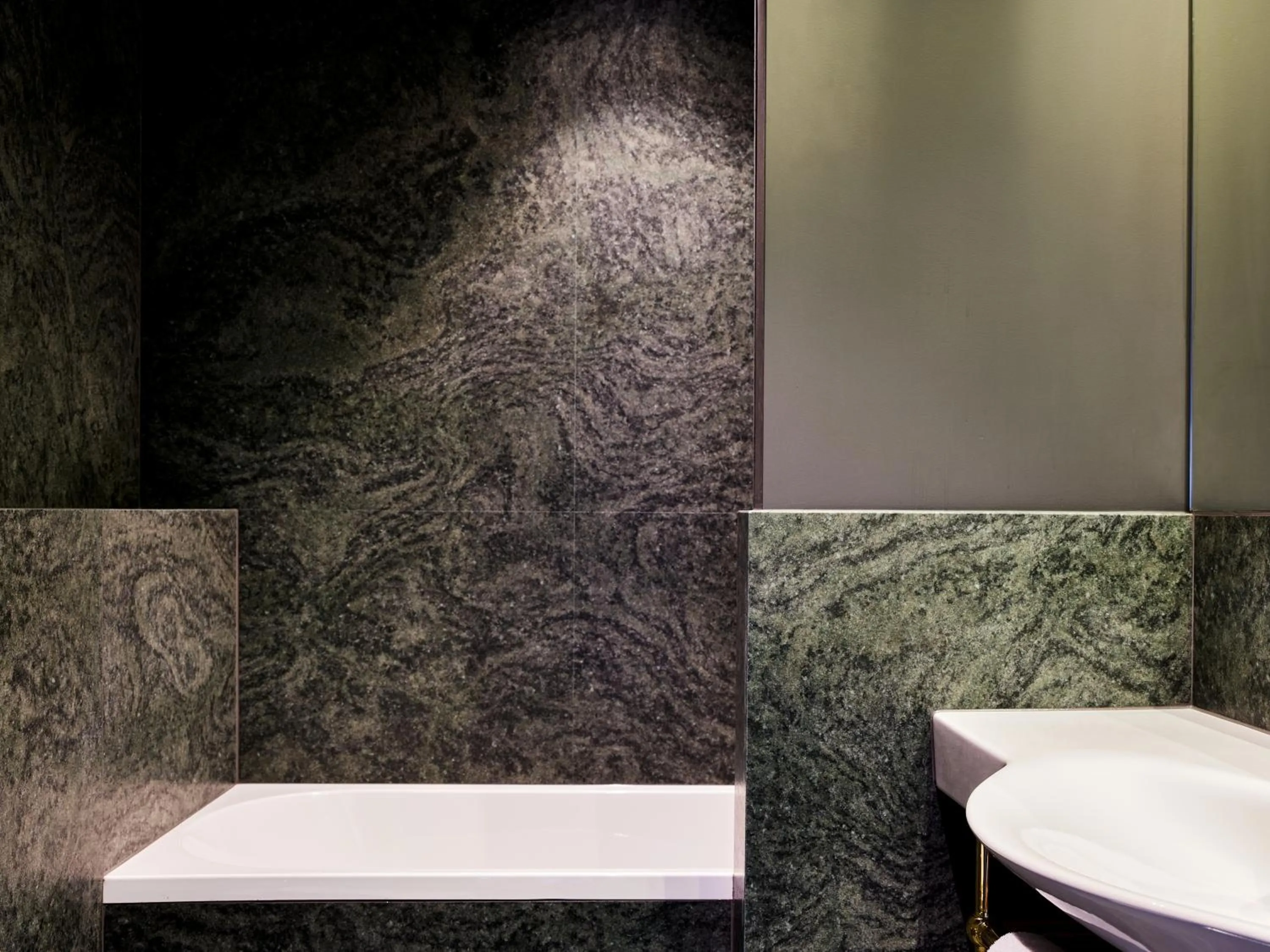 Bathroom in Hotel Reja, a Member of Design Hotels