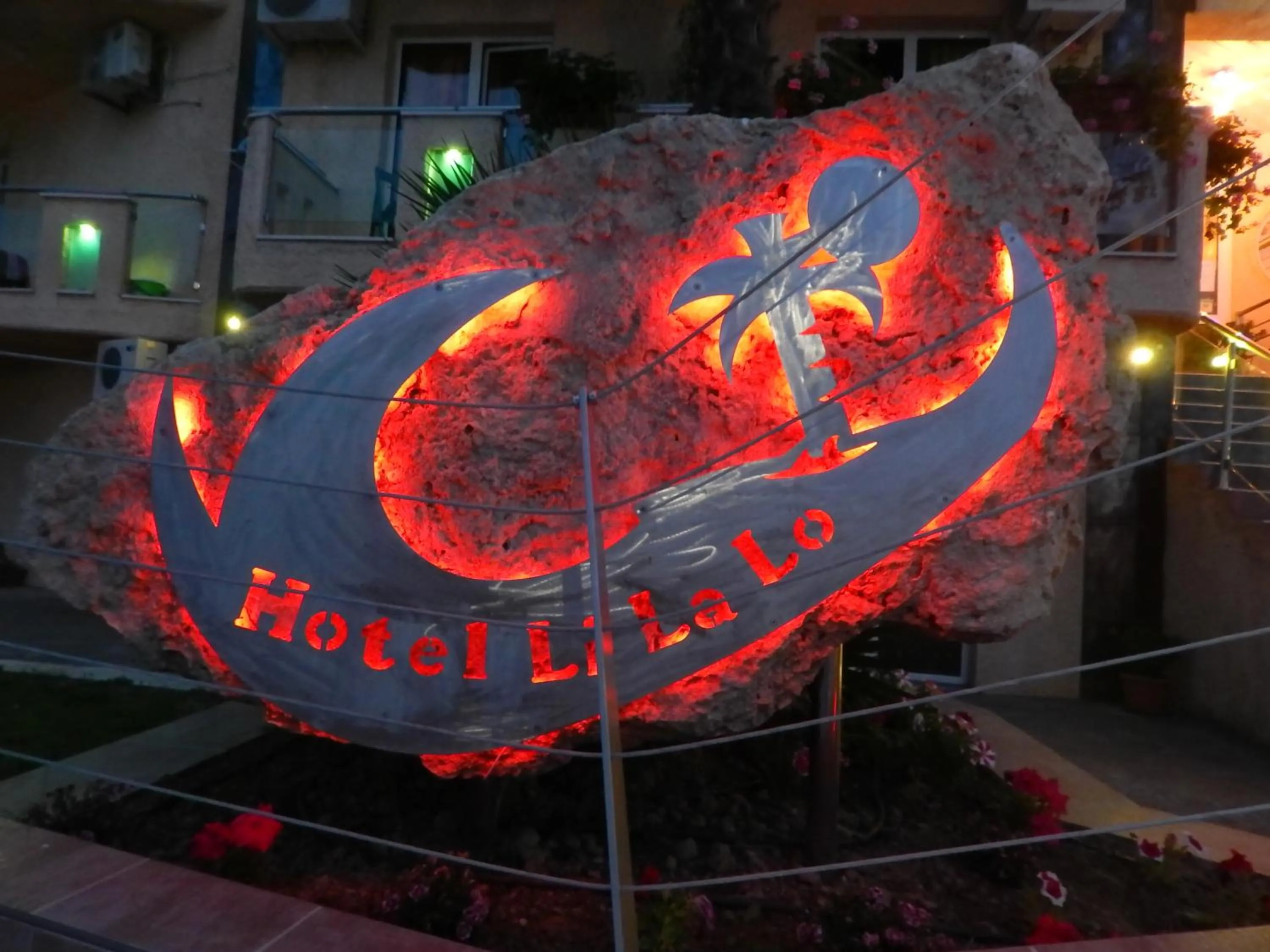 Night in Lilalo Ηotel