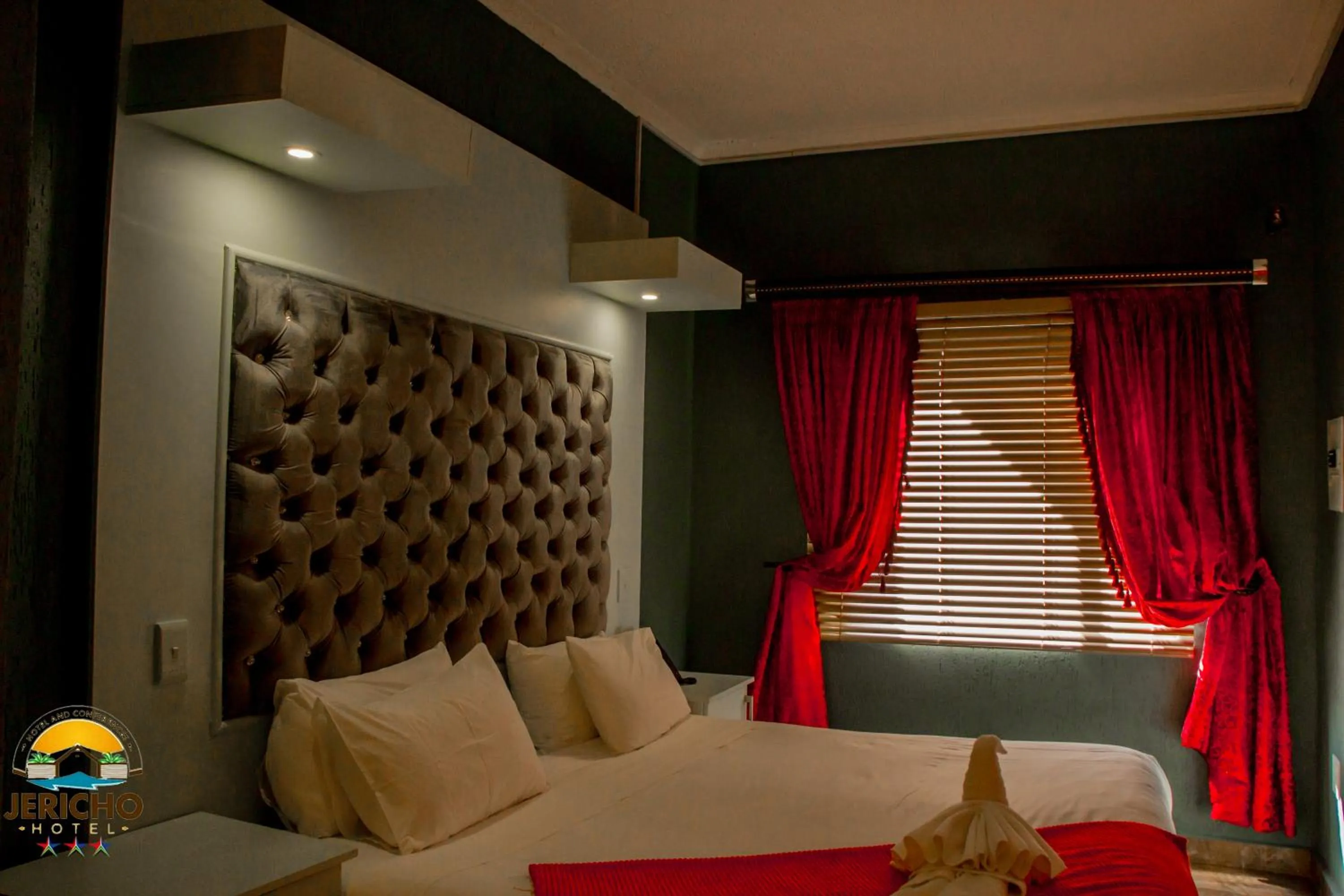 Bedroom, Bed in Jericho Hotel and Conferences