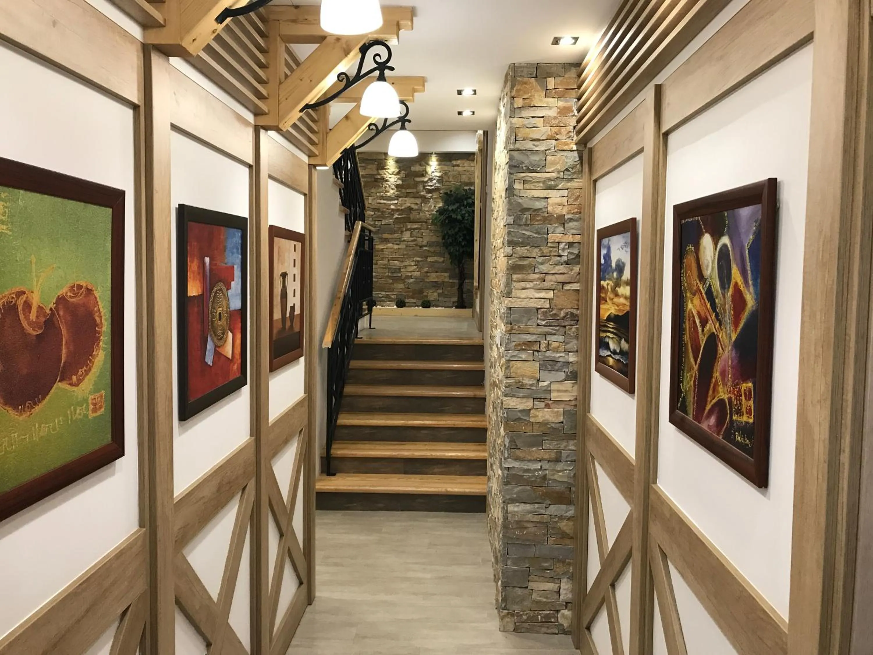 Area and facilities in Villa Natural Wood