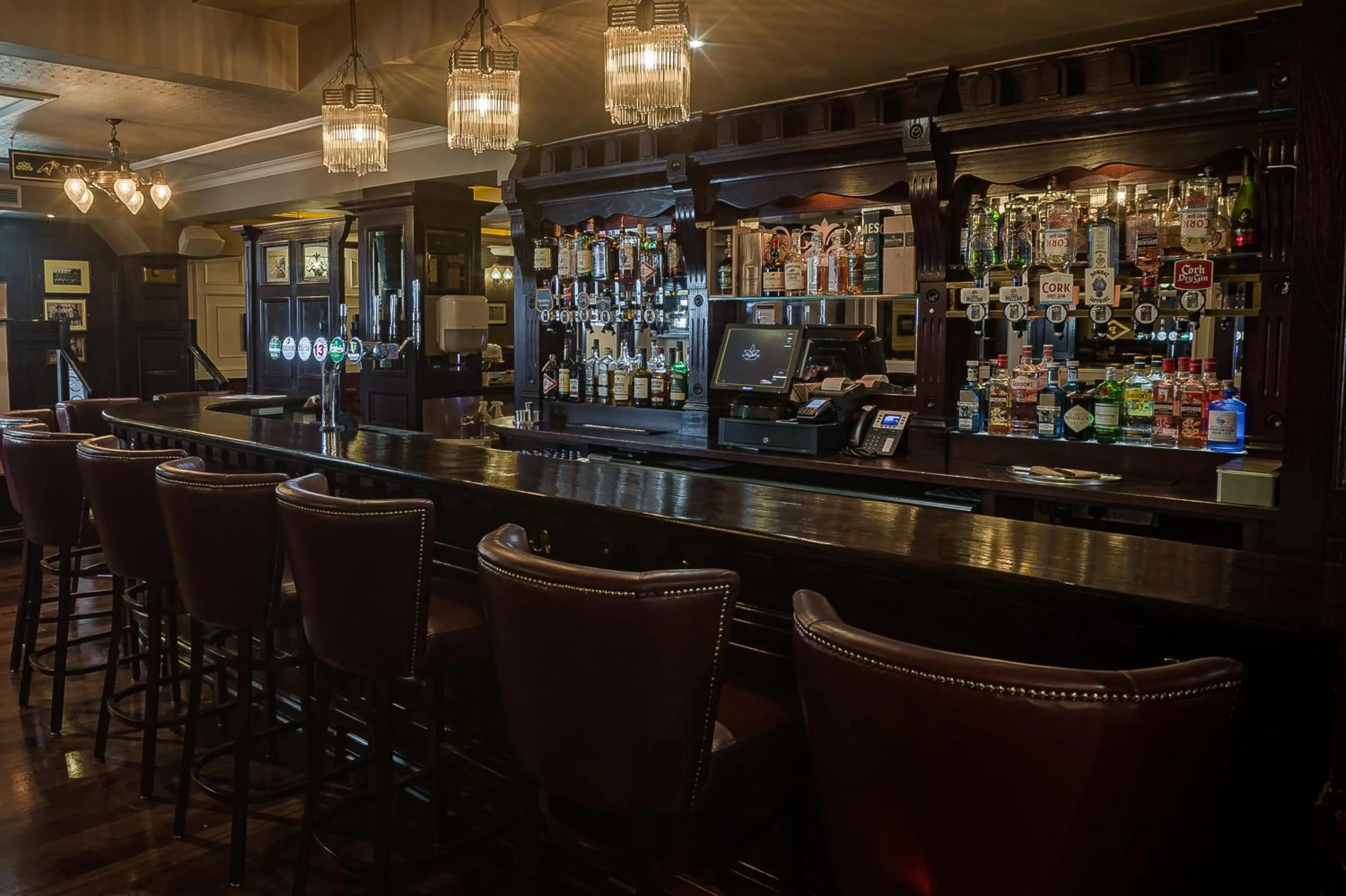 Lounge or bar in The Carraig Hotel