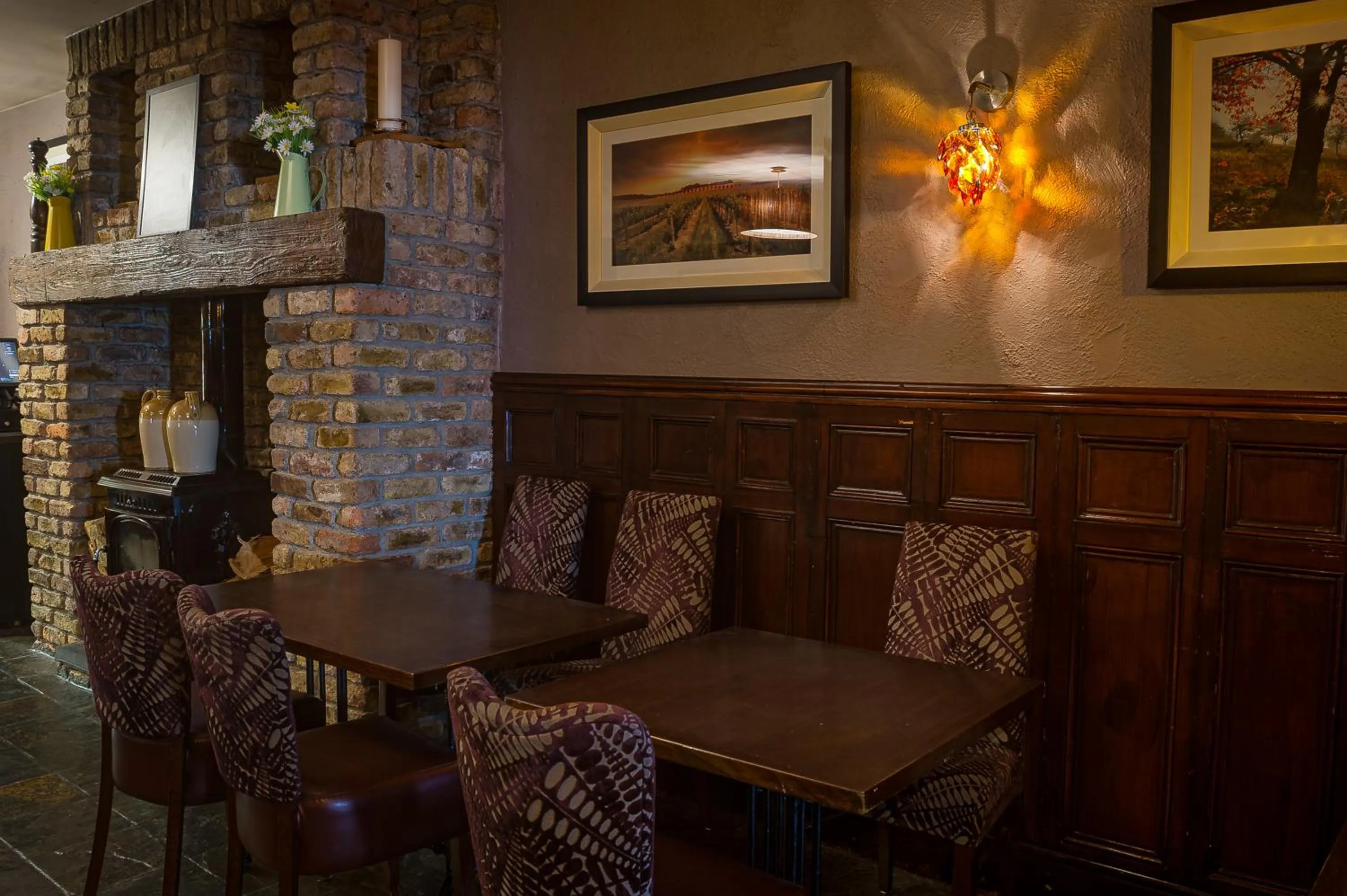 Restaurant/places to eat in The Carraig Hotel
