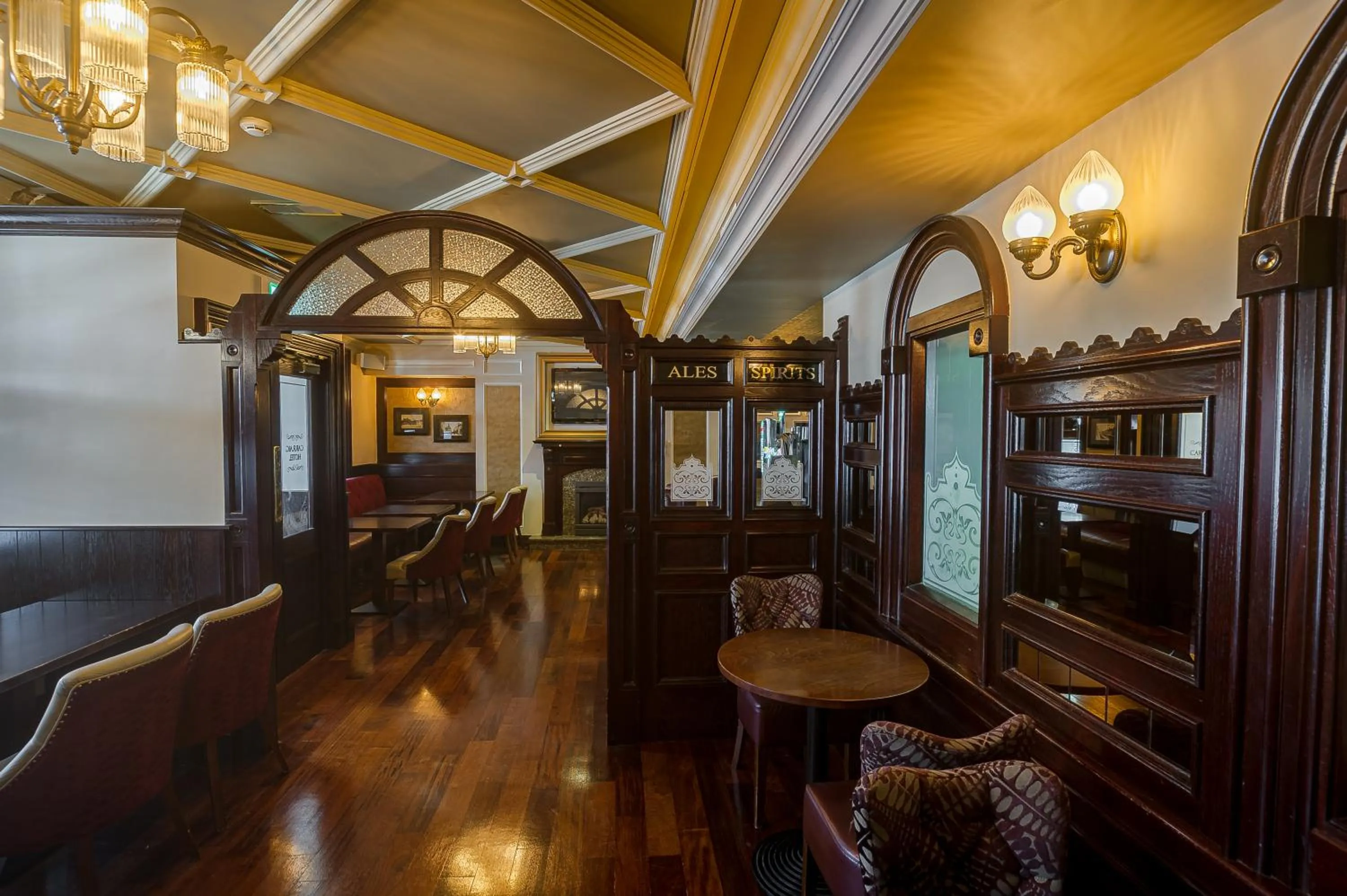 Lounge or bar in The Carraig Hotel