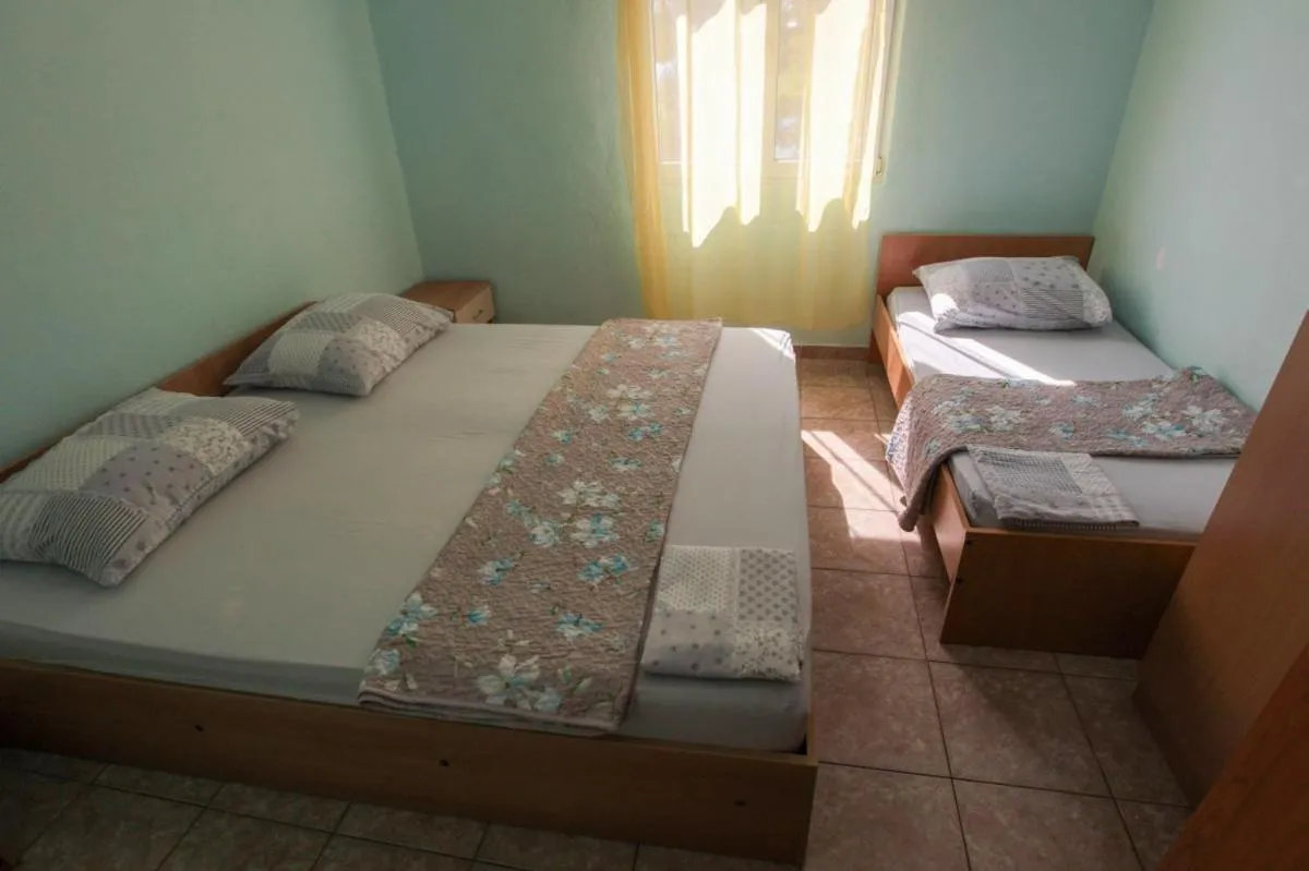 Bed in Robinson Anastazia