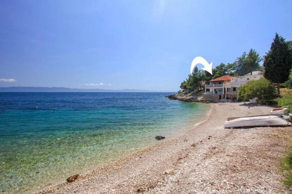 Property building in Robinson Anastazia