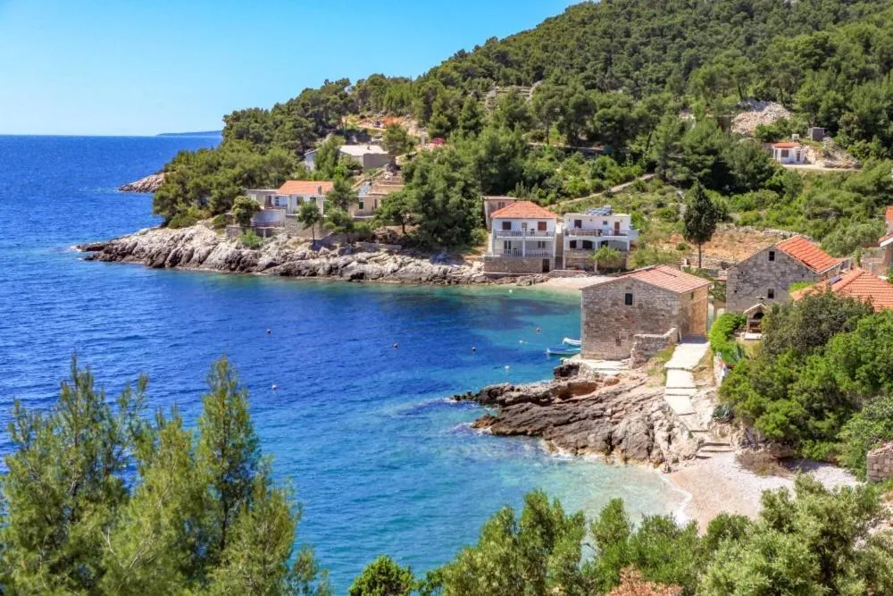 Property building in Robinson Anastazia