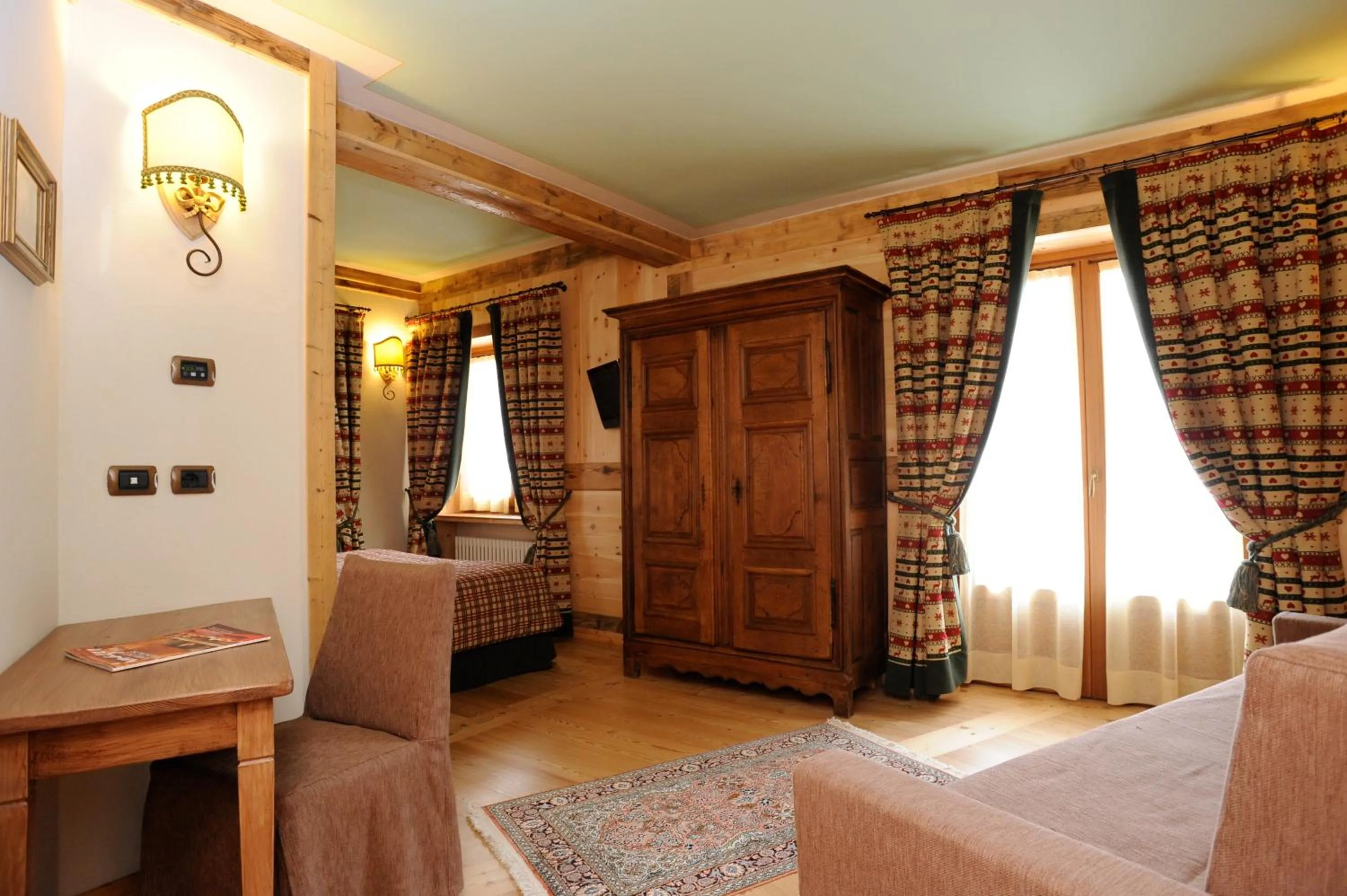 View (from property/room), Bed in Laghetto Alpine Hotel & Restaurant