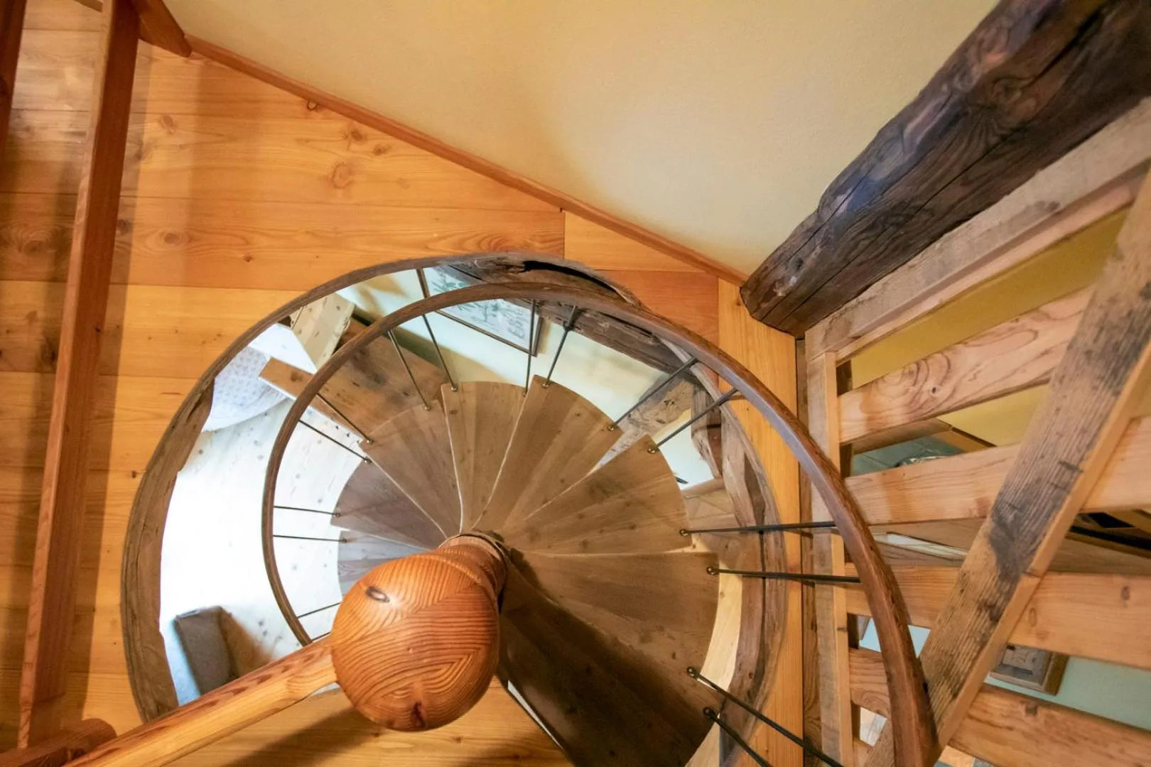 Laghetto Alpine Hotel & Restaurant