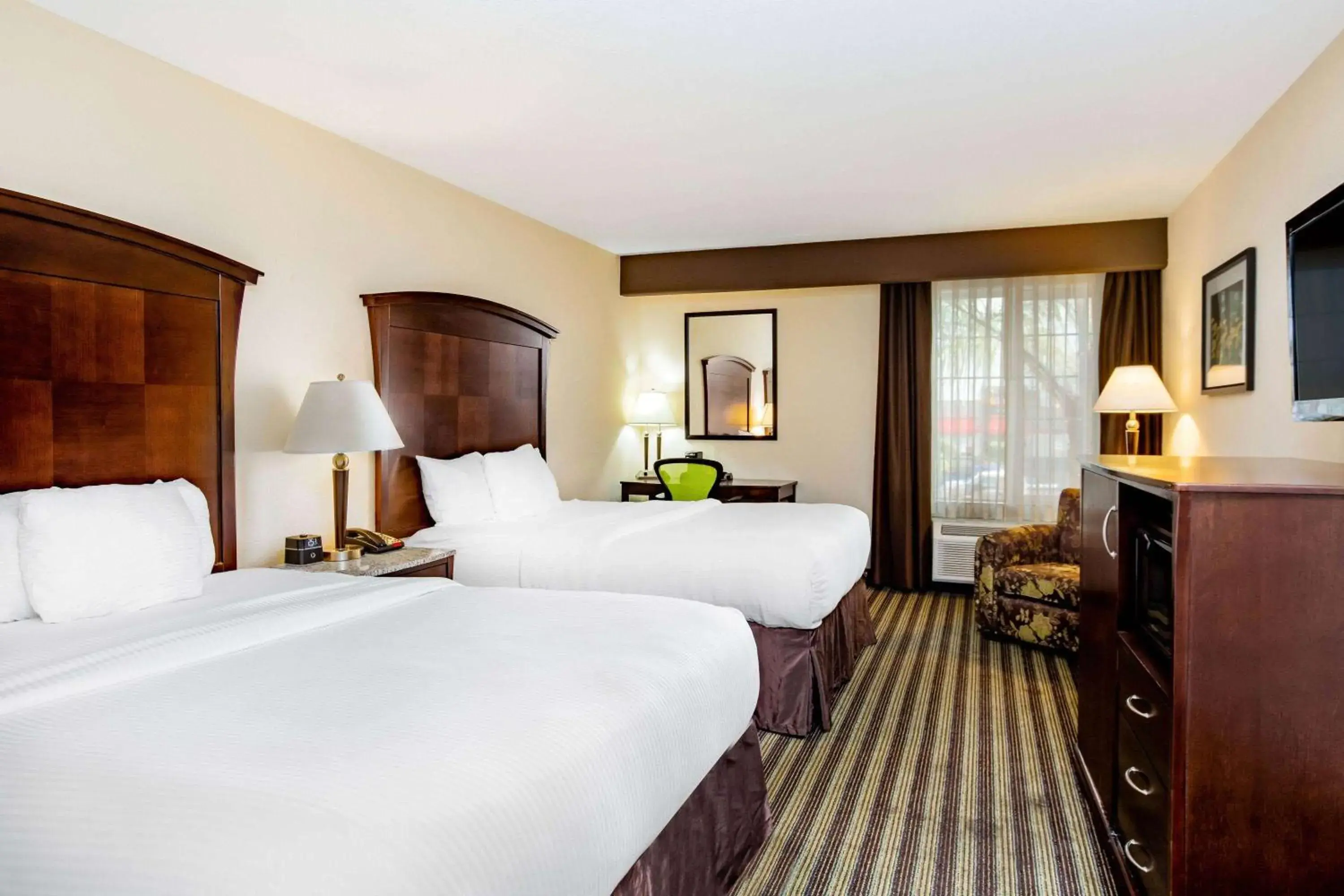 Double Room with Two Double Beds and Mobility/Hearing Impaired Access in La Quinta by Wyndham Fowler Double Room with Two Double Beds and Mobility/Hearing Impaired Access in La Quinta by Wyndham Fowler