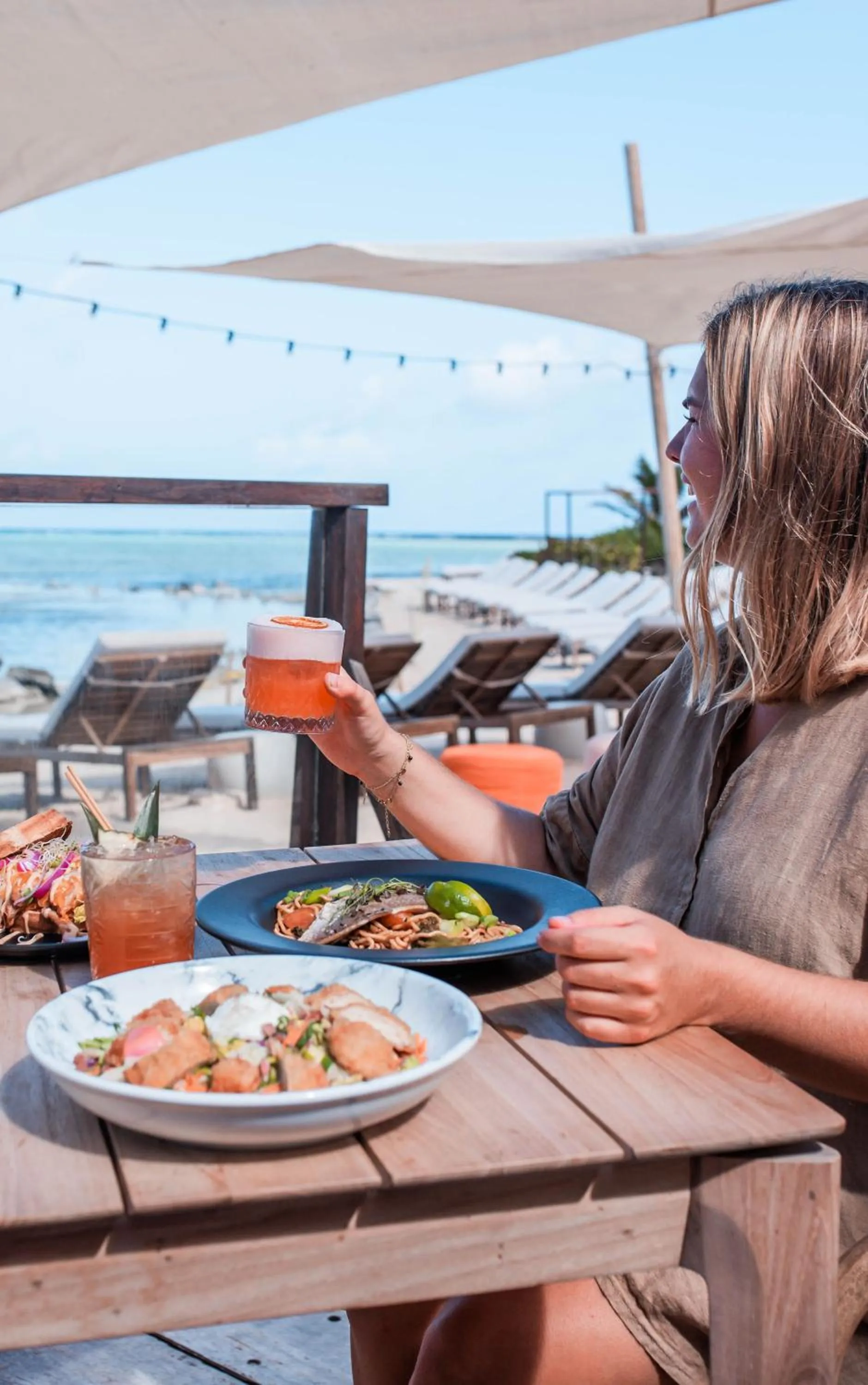 Restaurant/places to eat in Sorobon Luxury Beach Resort