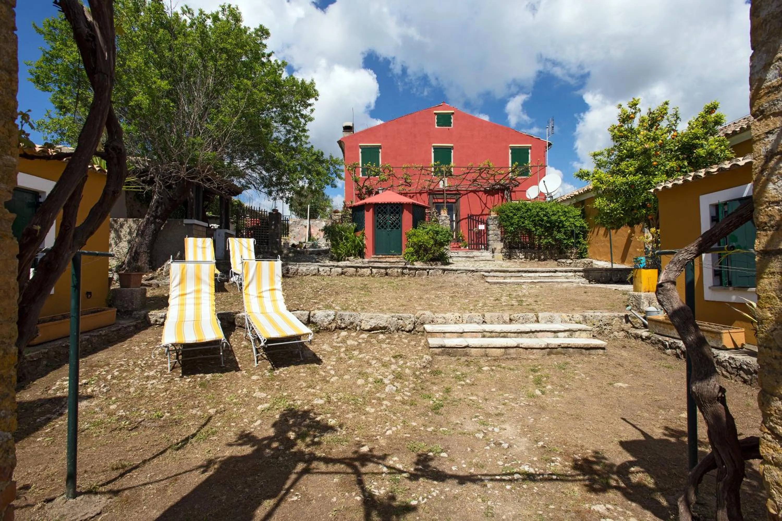Garden in Fundana Villas