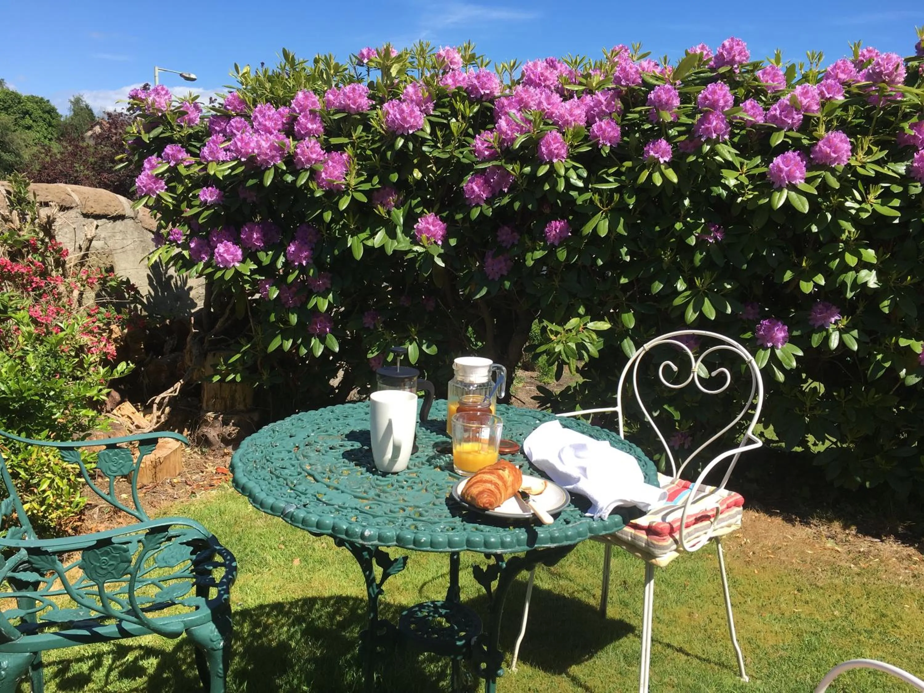 Property building in Dupplin152 bed and breakfast