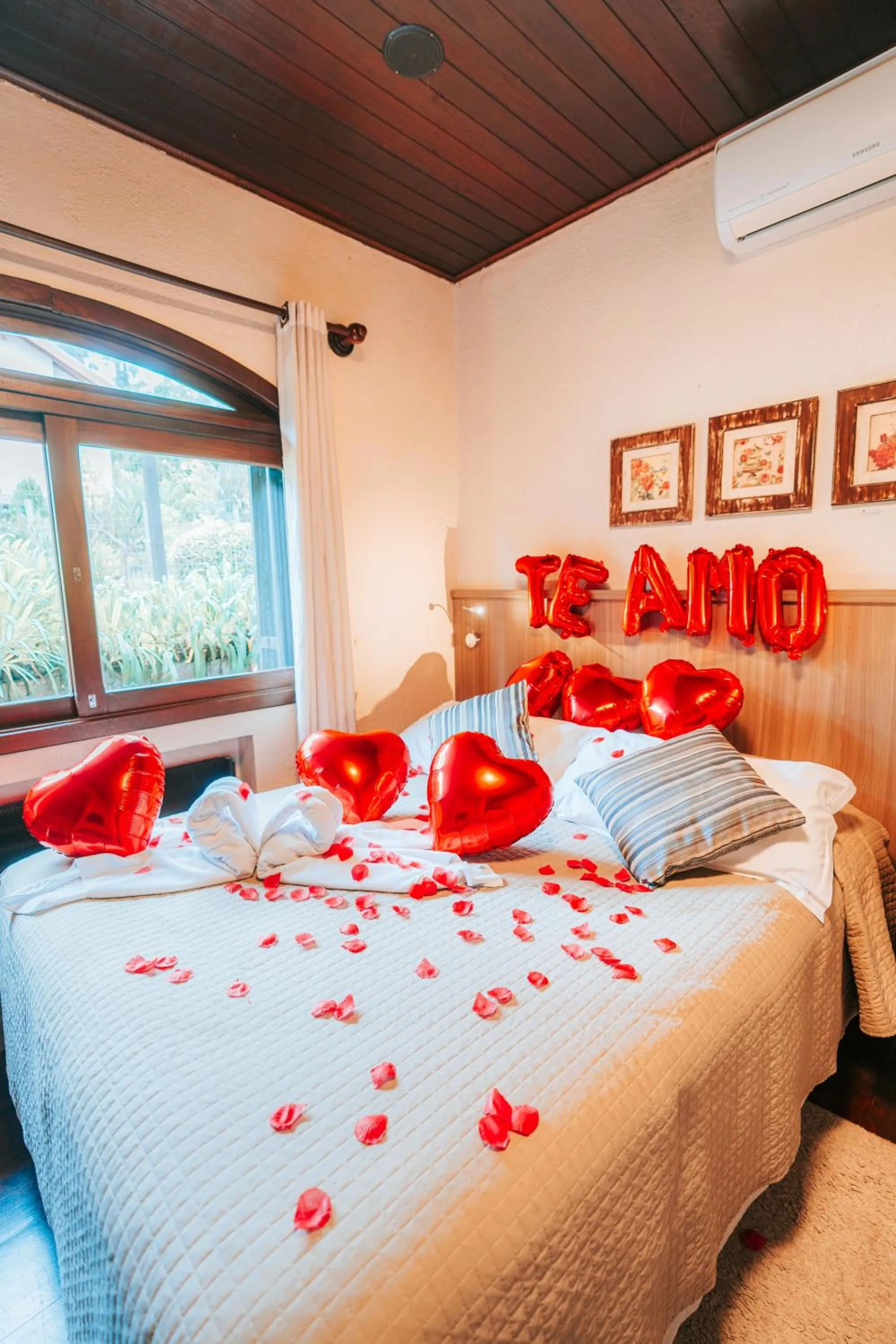 Decorative detail, Bed in Vila Suzana Parque Hotel