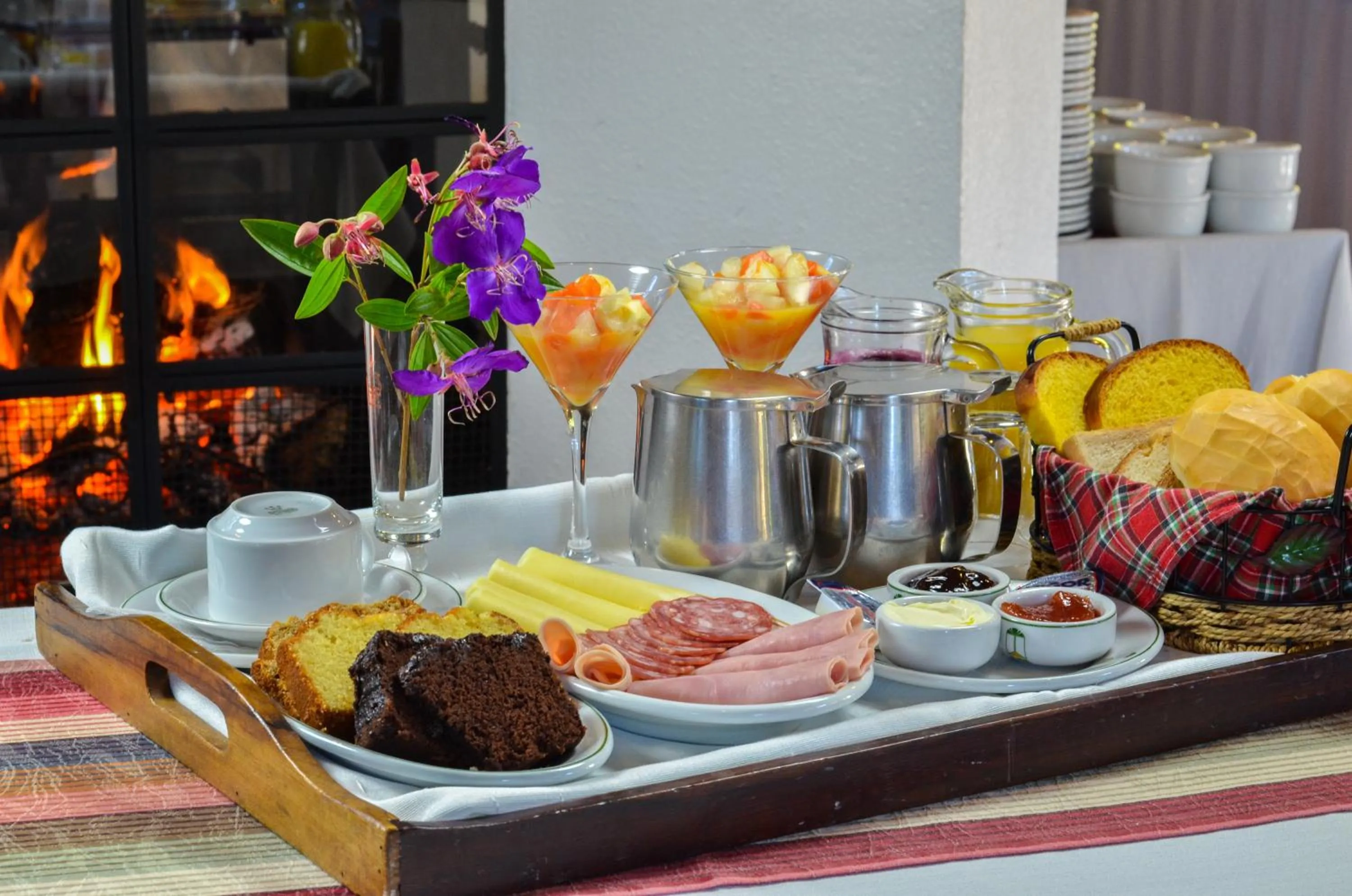 Breakfast in Vila Suzana Parque Hotel