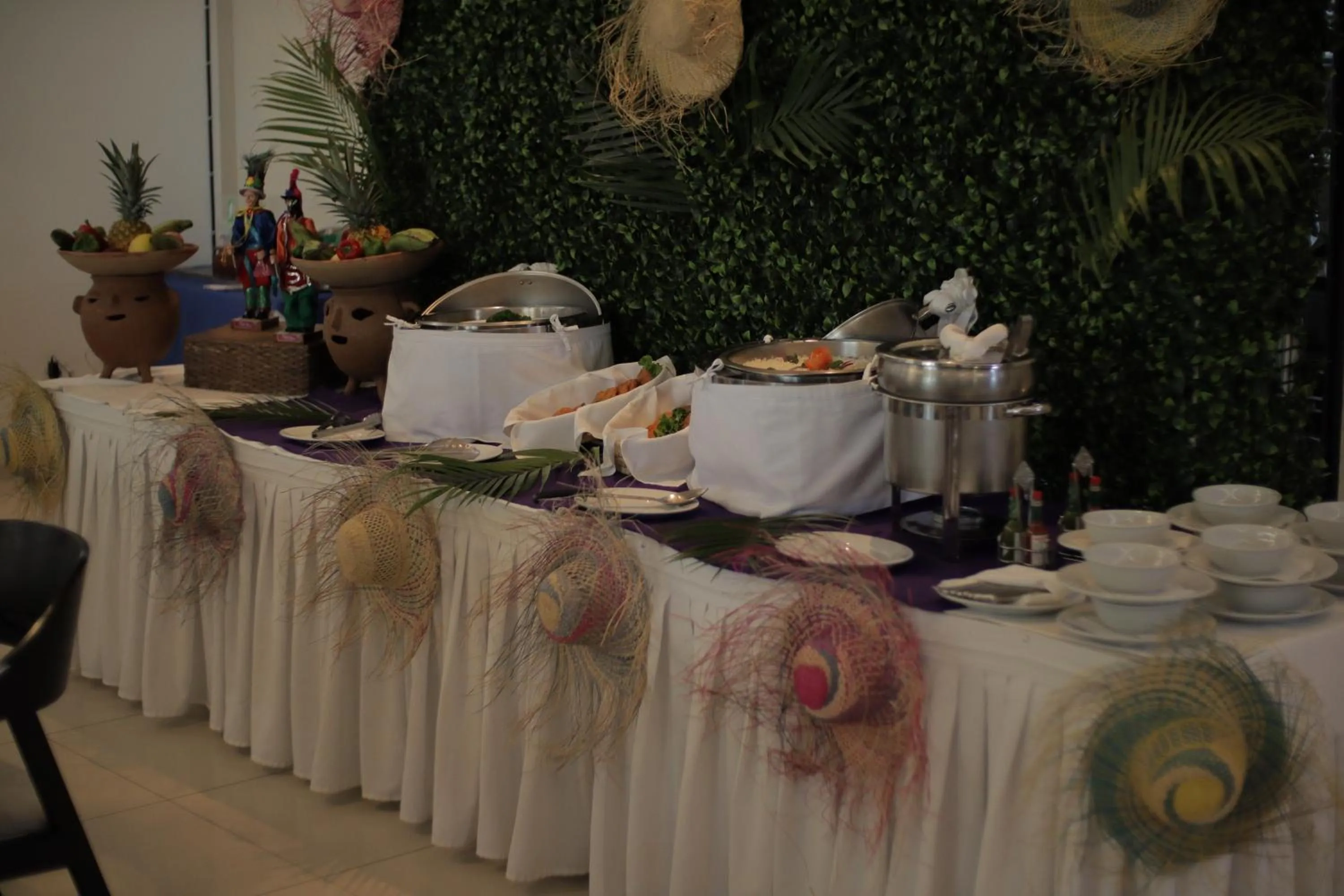 Restaurant/places to eat in Hotel Agualcas