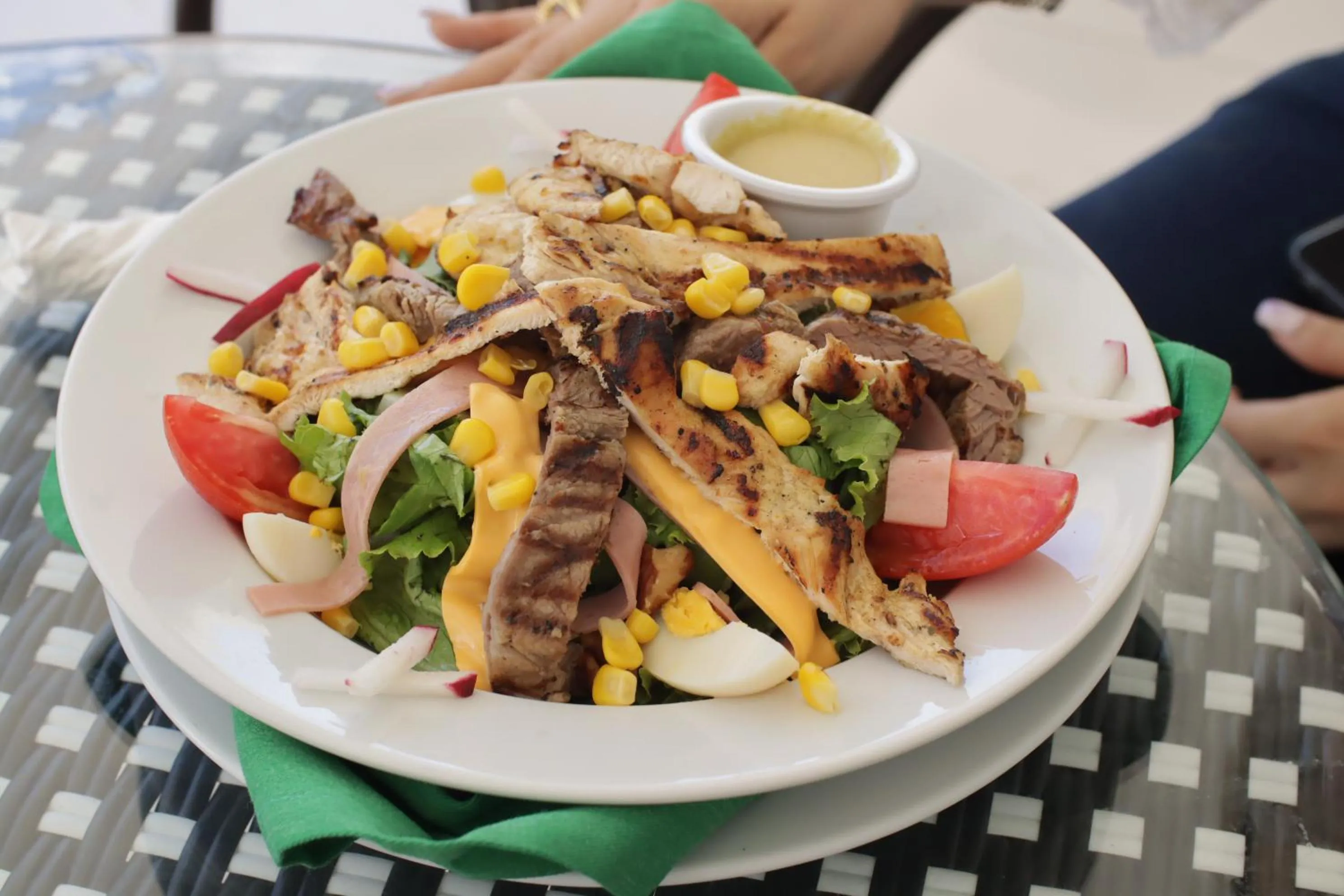 Restaurant/places to eat in Hotel Agualcas