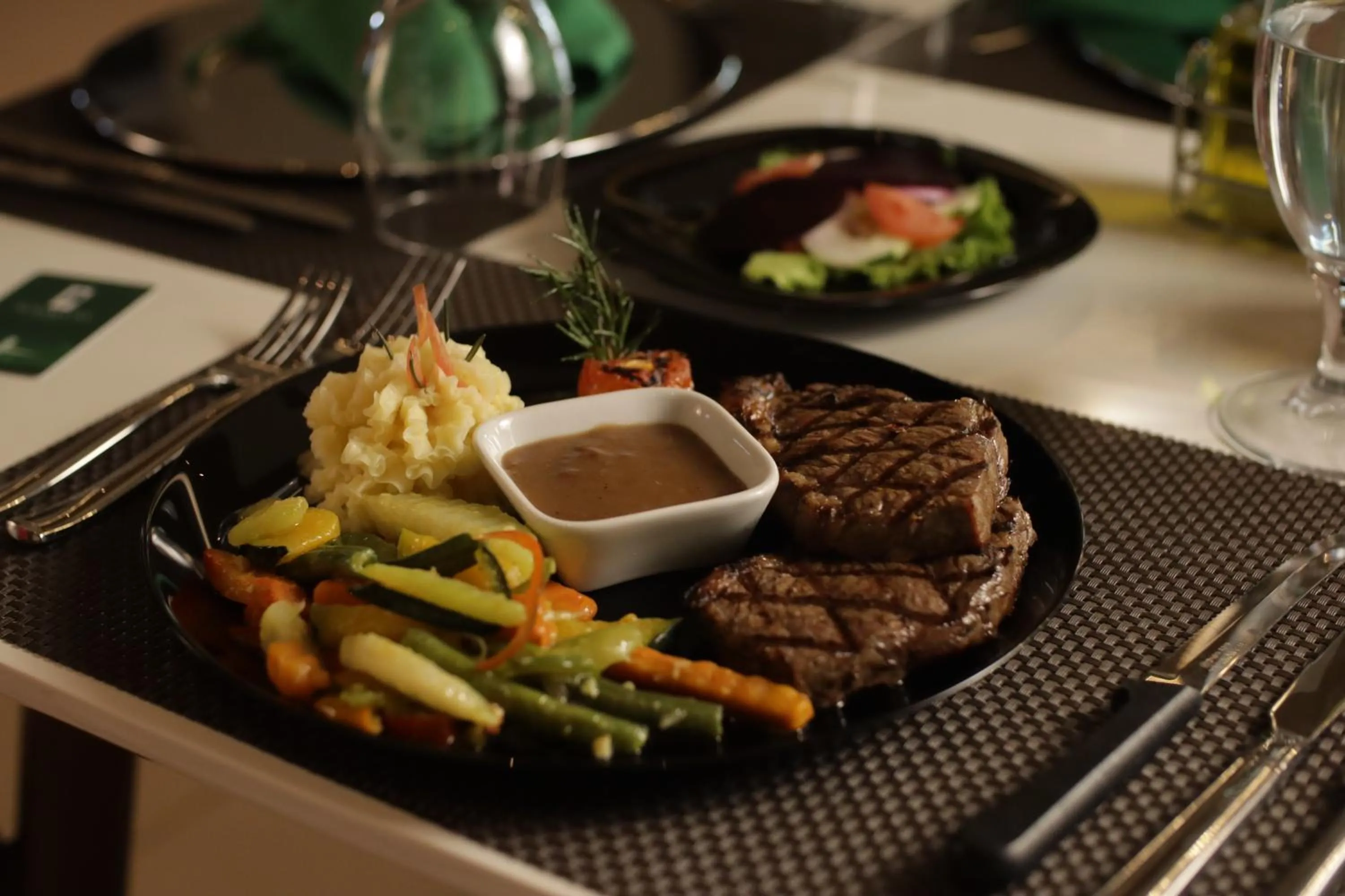 Restaurant/places to eat in Hotel Agualcas